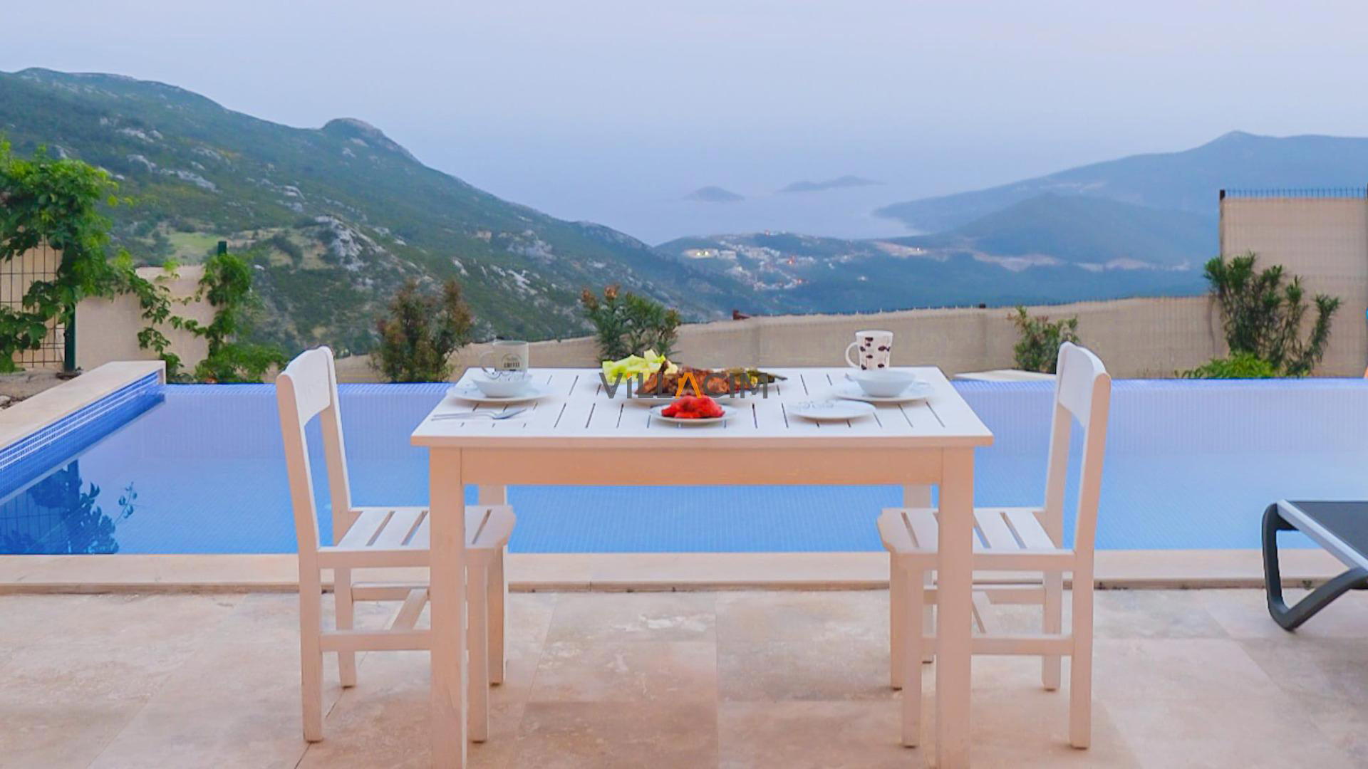 Villa Hiraya 3