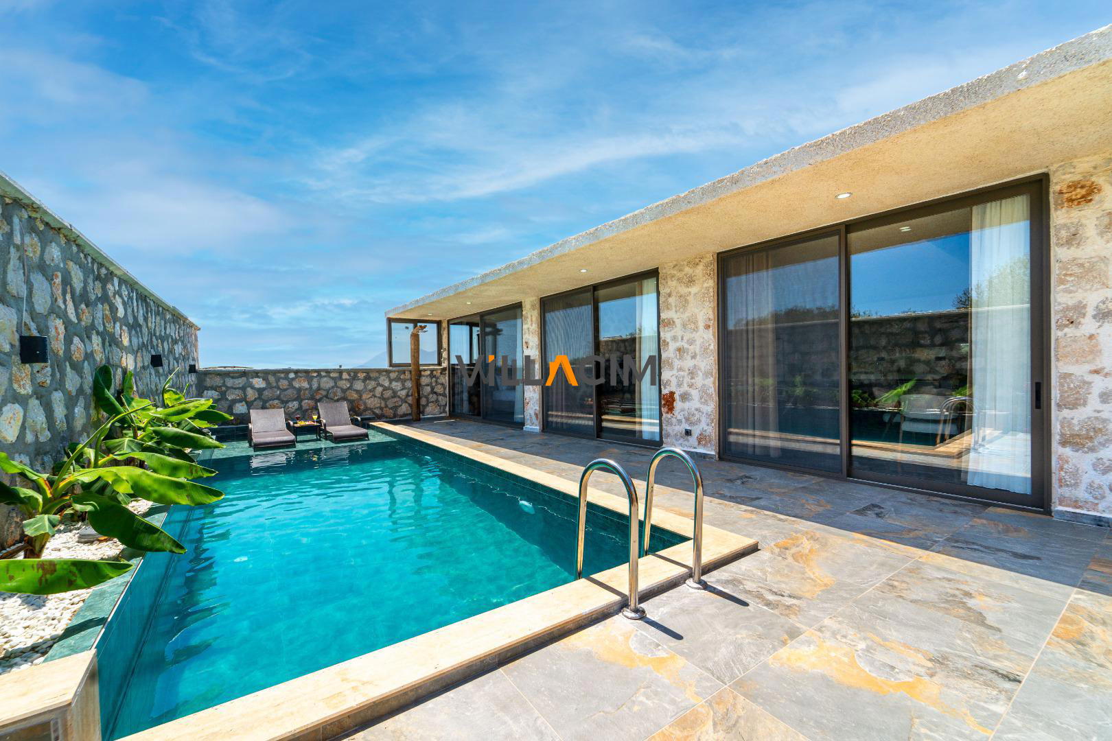 Villa Luma Blue Duo