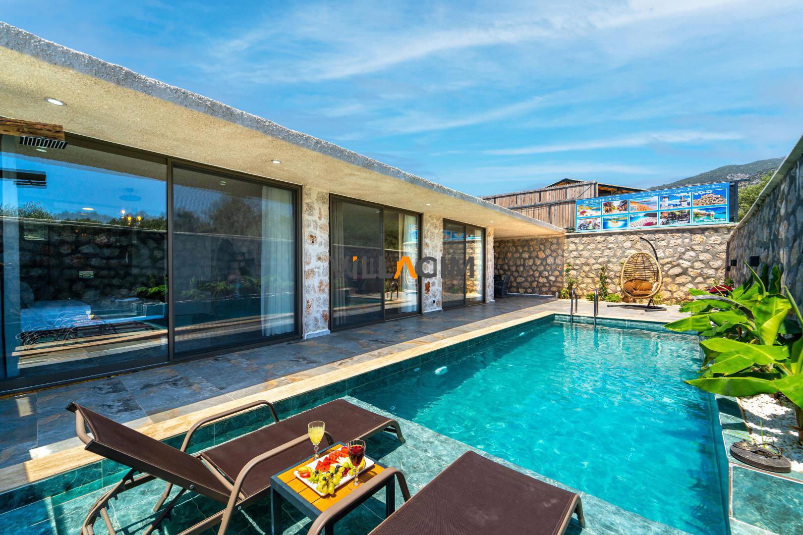 Villa Luma Blue Duo