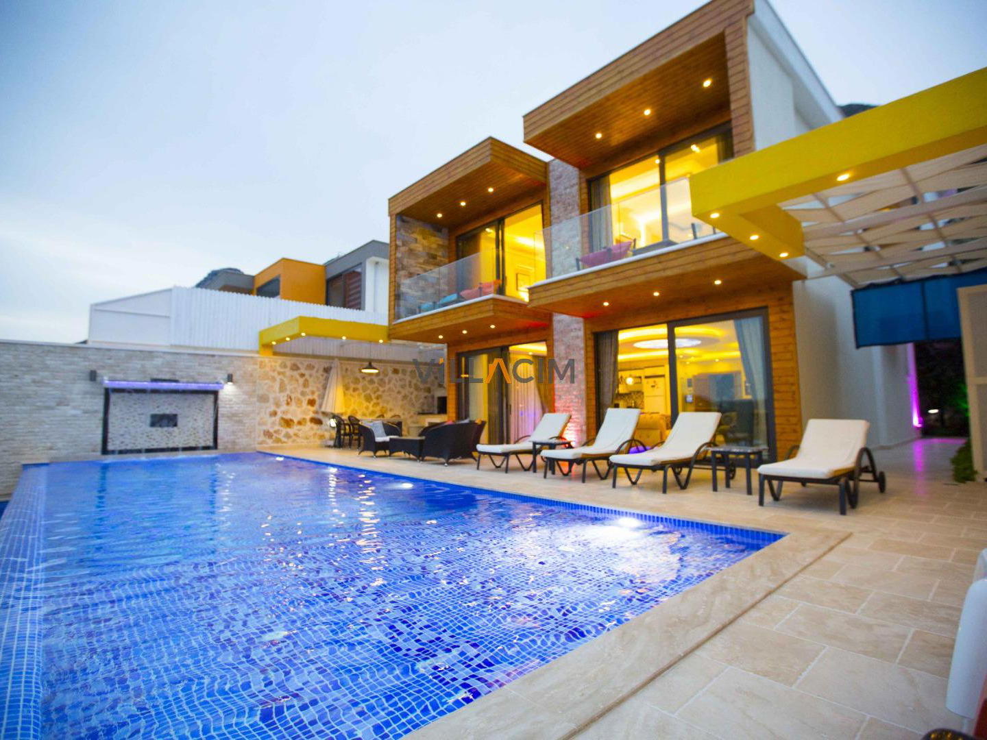 Villa Victoria
