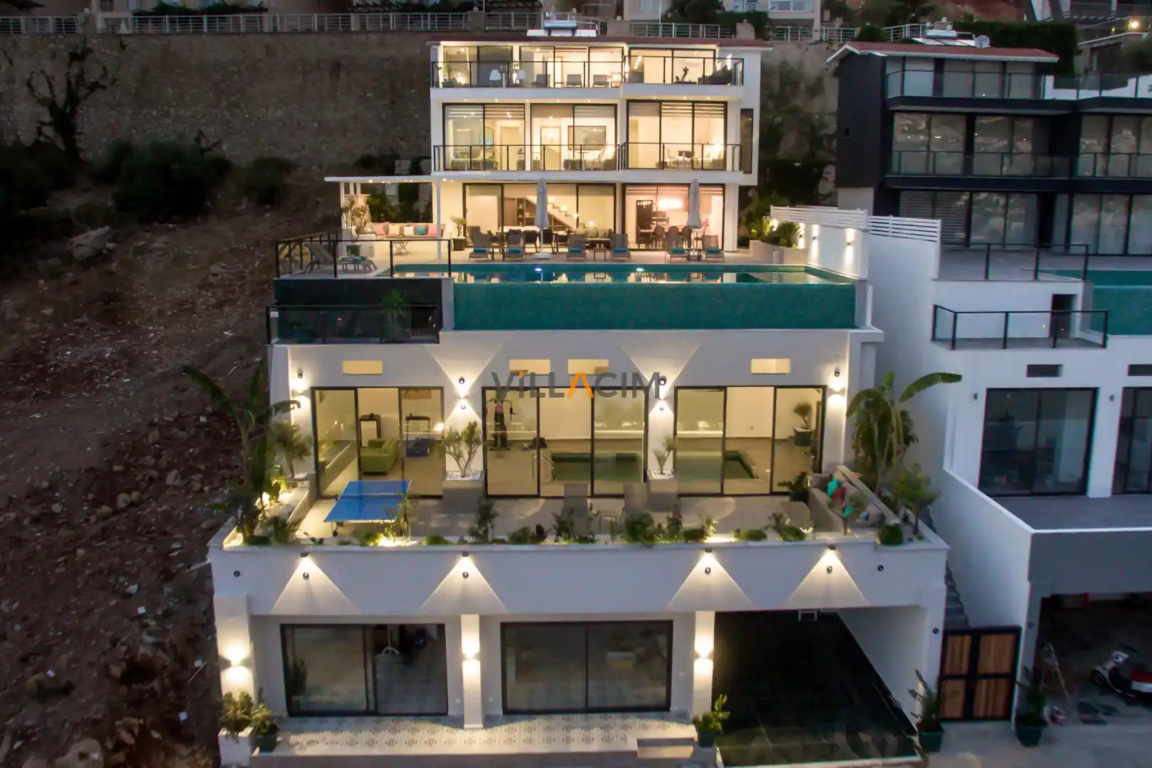 Villa İmperial - 8 Kişi Kapasiteli Lüks Tatil Villası