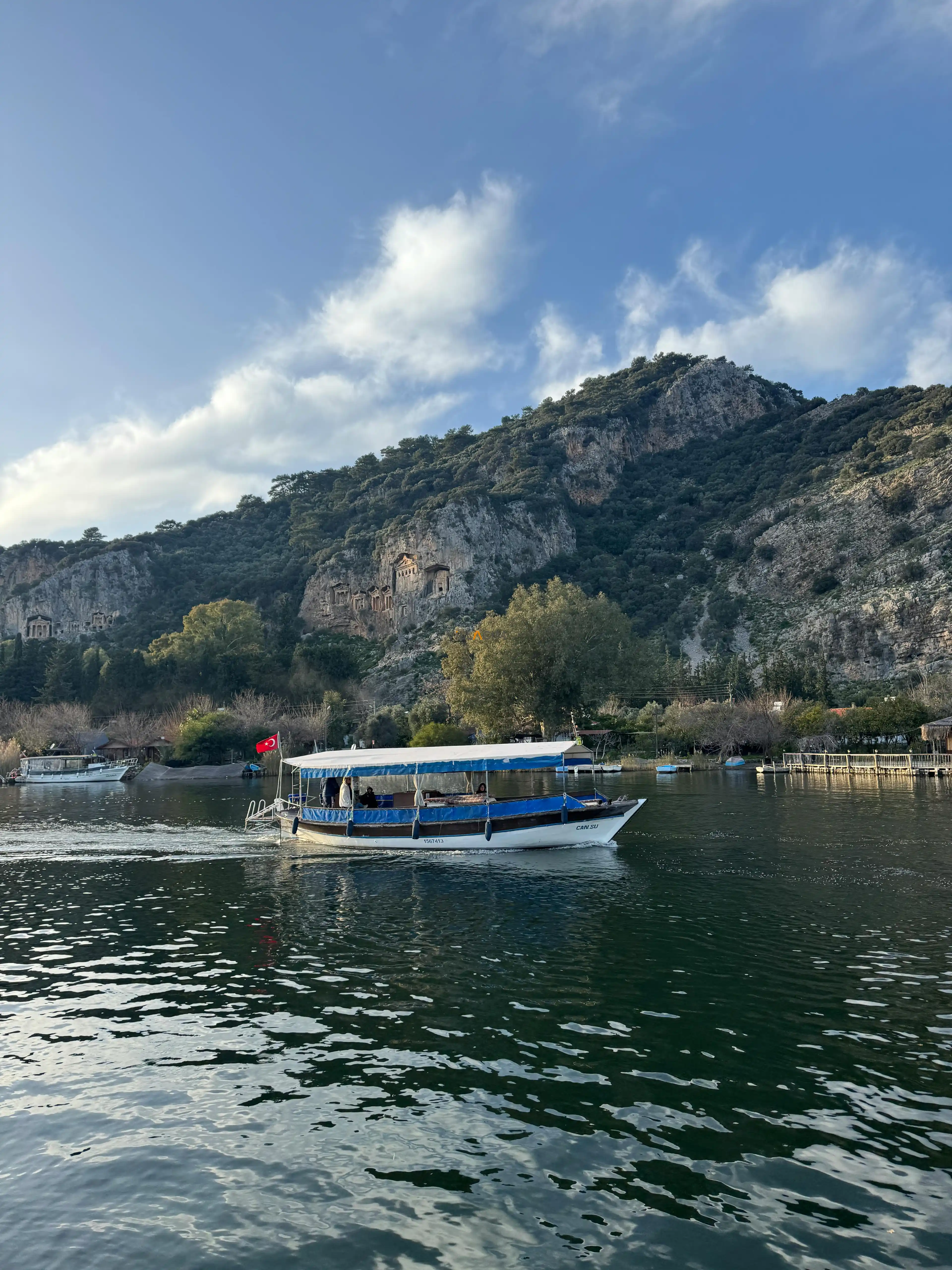 Dalyan Tatil Rehberi: Sandal Turu, Çamur Banyosu ve Caretta