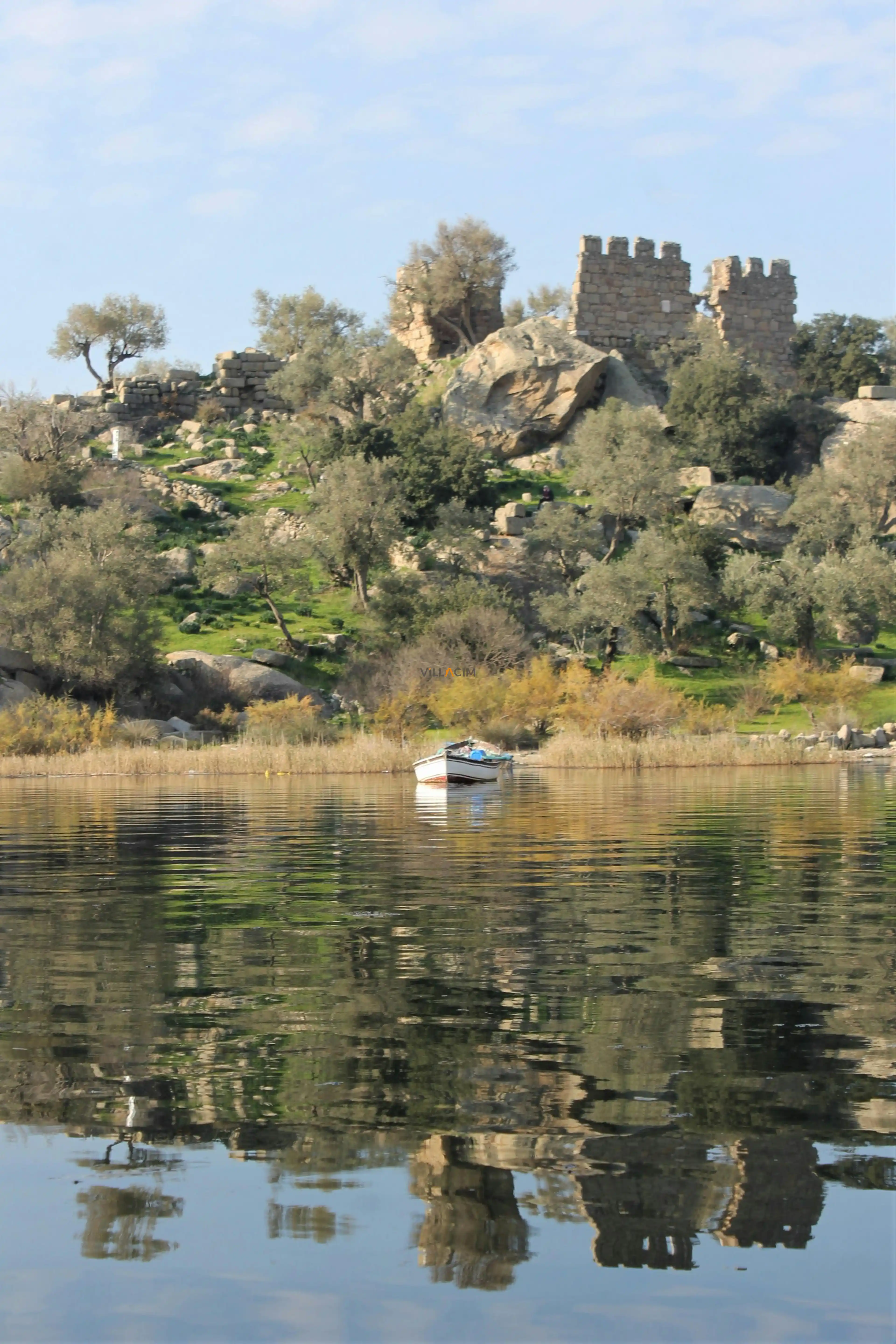 Bafa Gölü: Ege'nin Saklı Ekosistemi ve Heraklia Antik Kenti