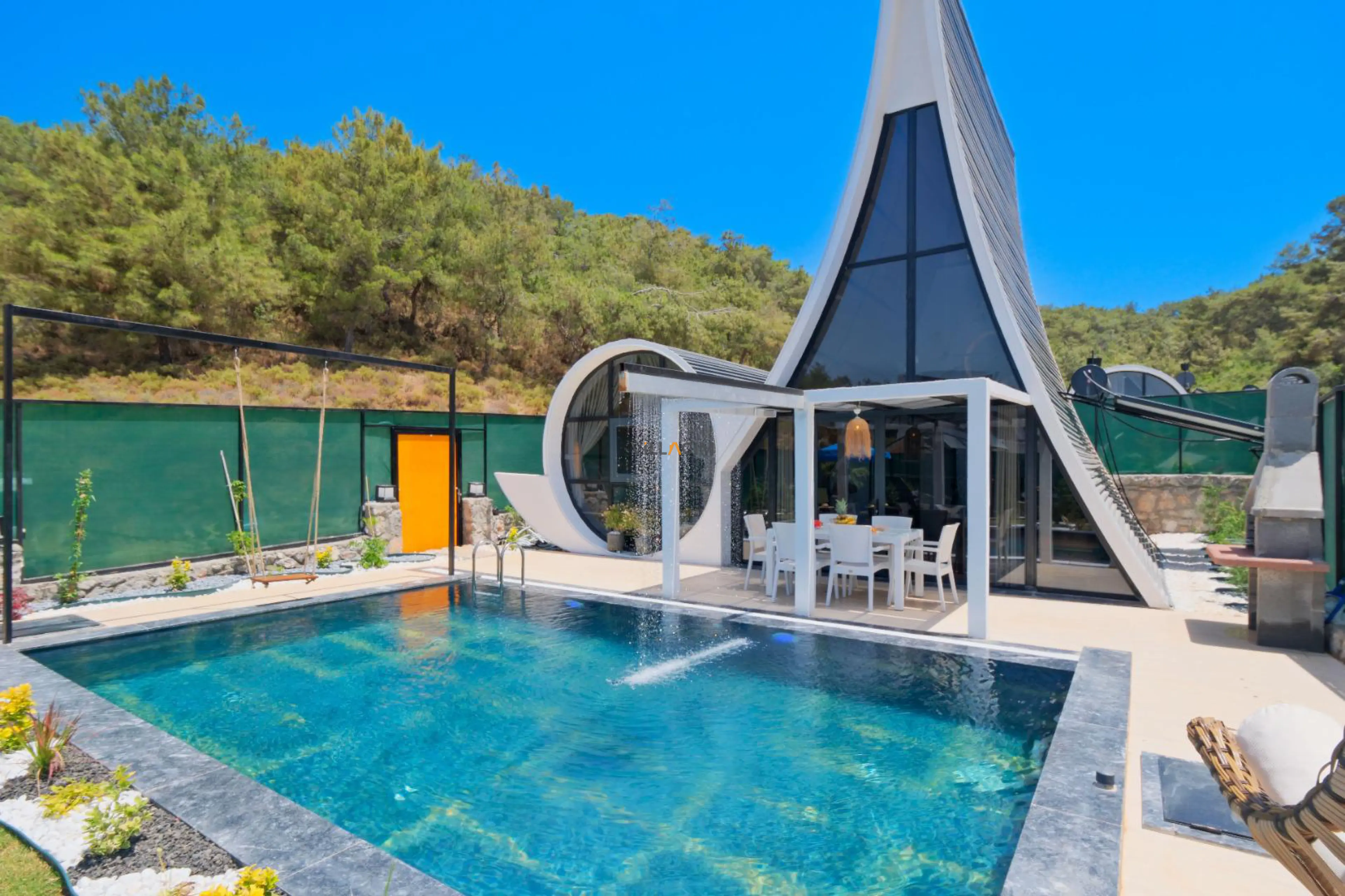 Üçgen Evler & Bungalovlar