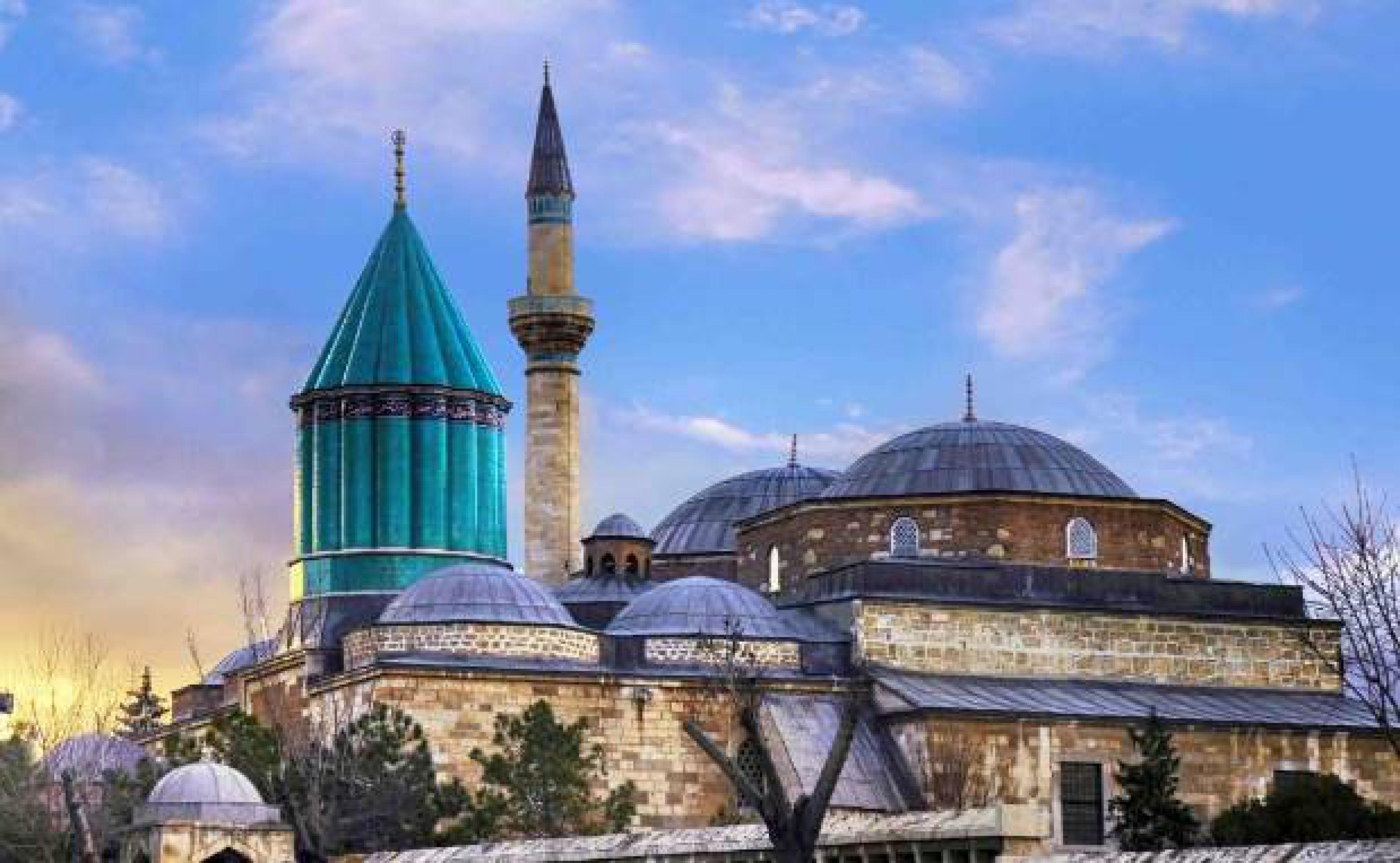 Mevlana Türbesi ve Çevresinde Keşfedilecek Yerleri Ziyaret Edin