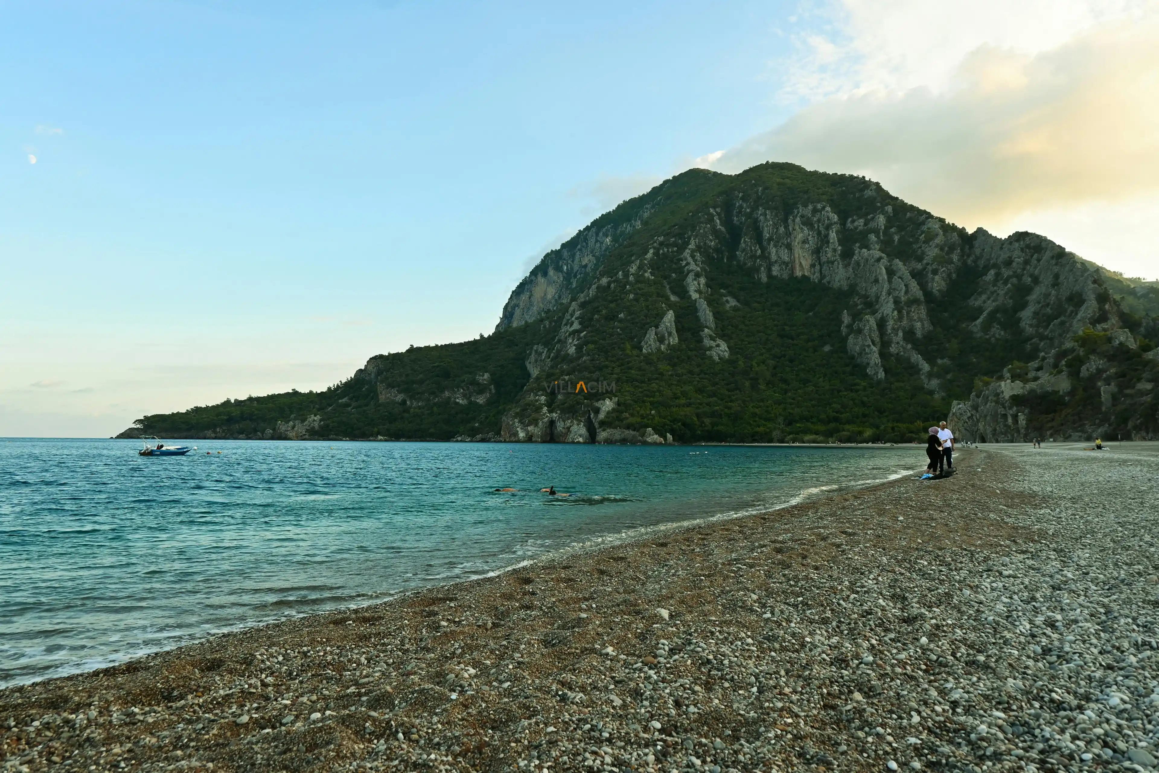Olympos mu Çıralı mı? İki Komşu Koyu Karşılaştırma Rehberi