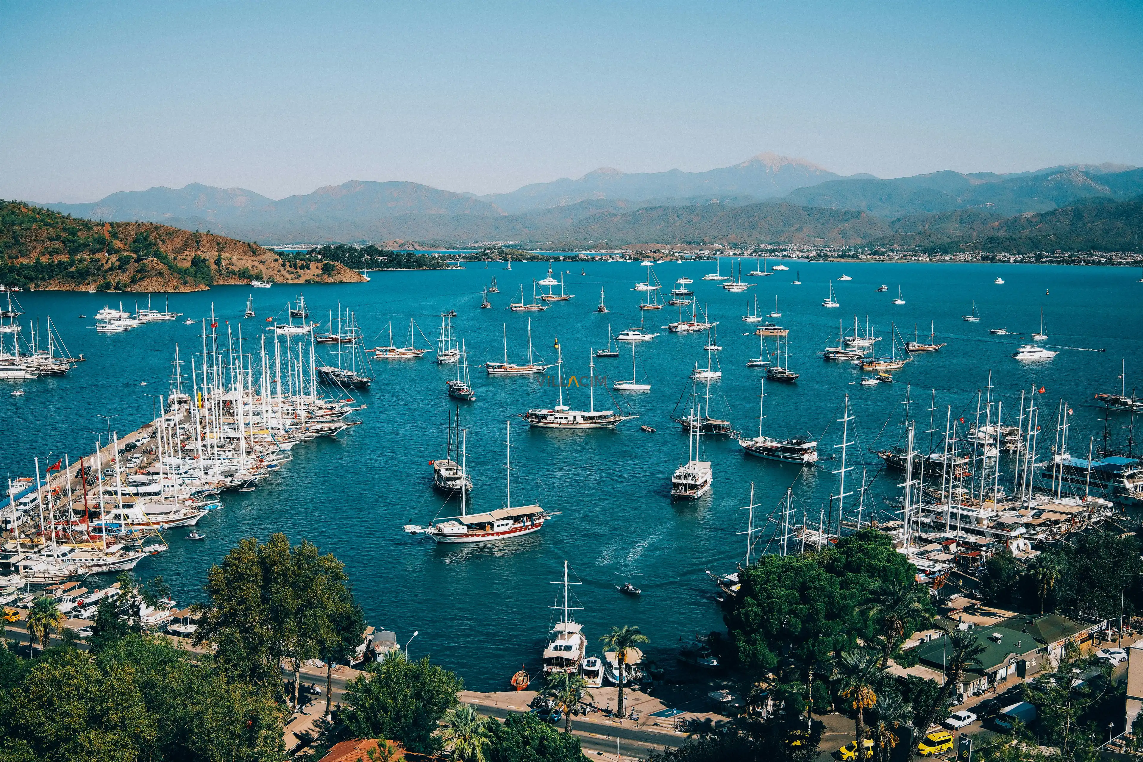 Bodrum mu Fethiye mi? Tatil Destinasyonu Seçiminde Kapsamlı Karşılaştırma