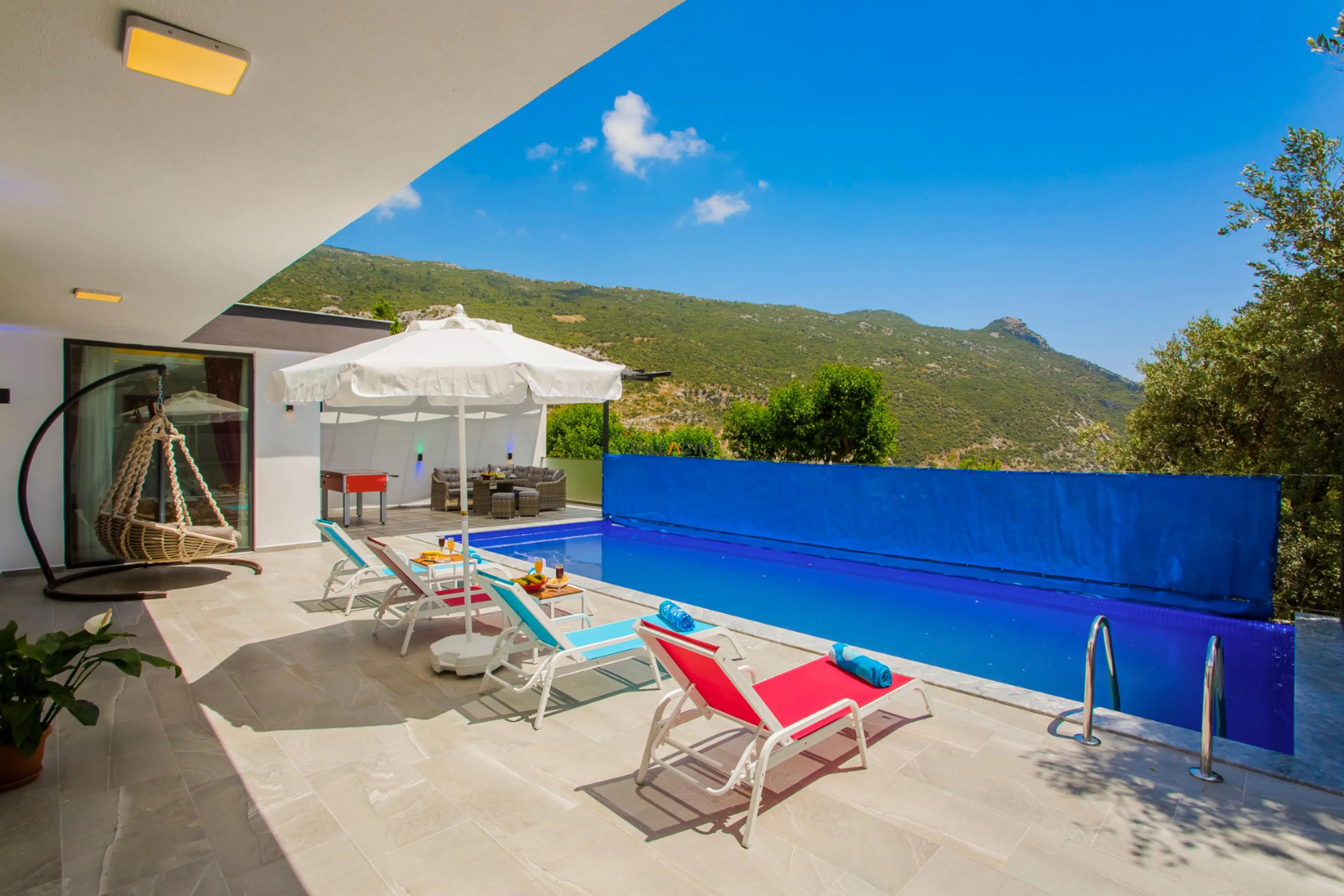 Nevi-Villa-Daylight-6_166.jpg