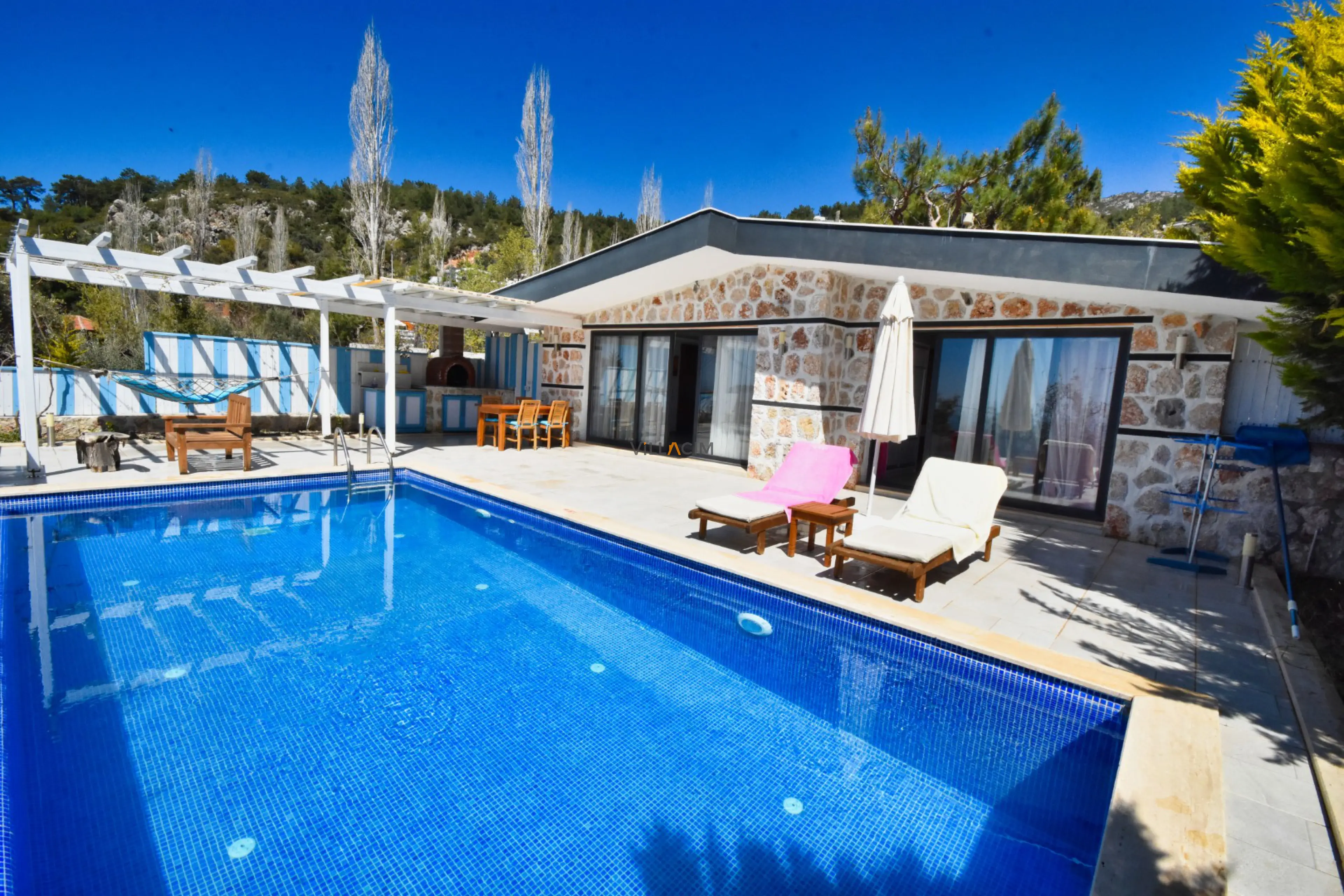 ViLLA-ROMANSON-19_655.jpg