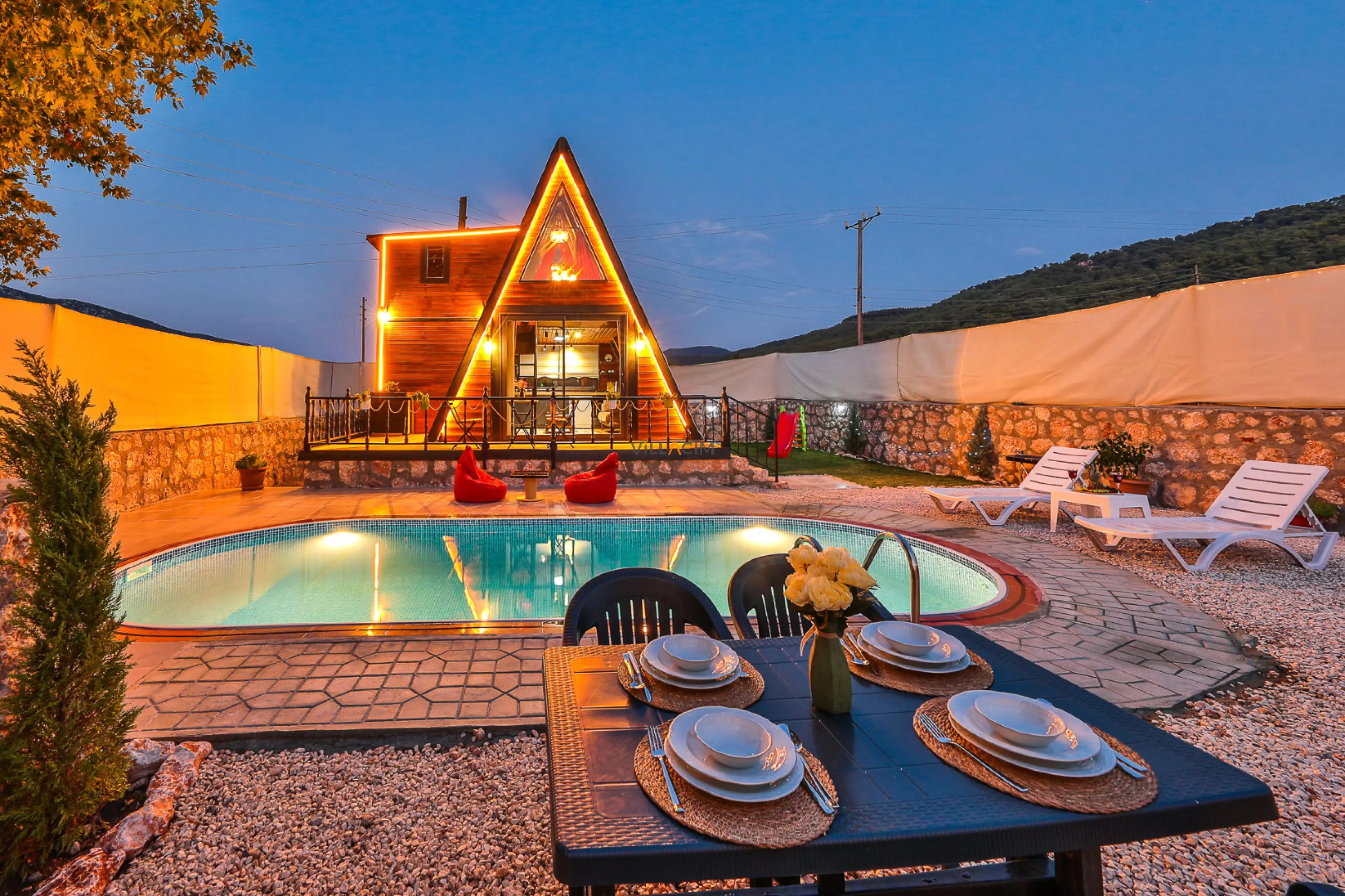 Villa-First-11_503.jpg