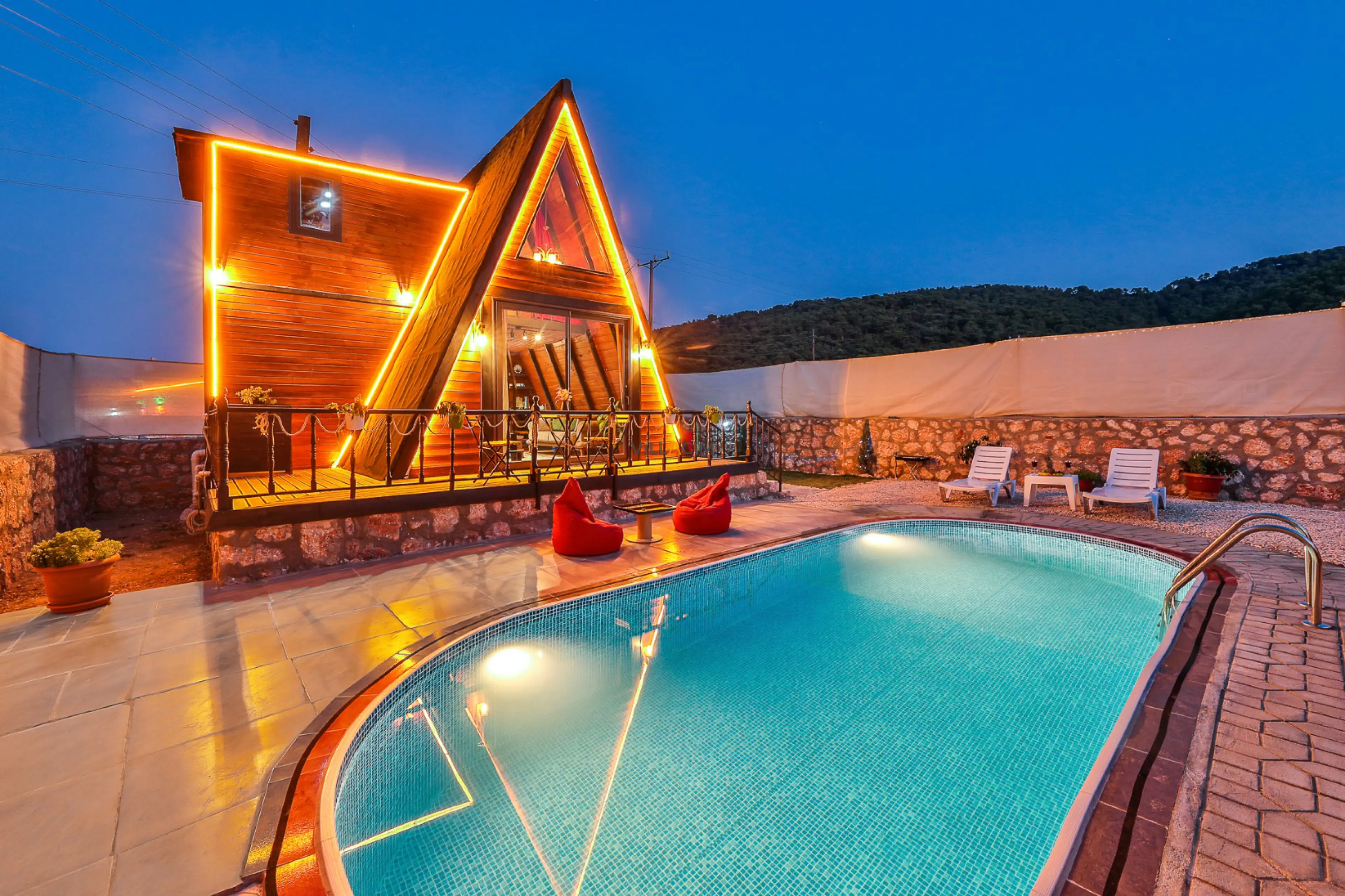 Villa-First-12_856.jpg