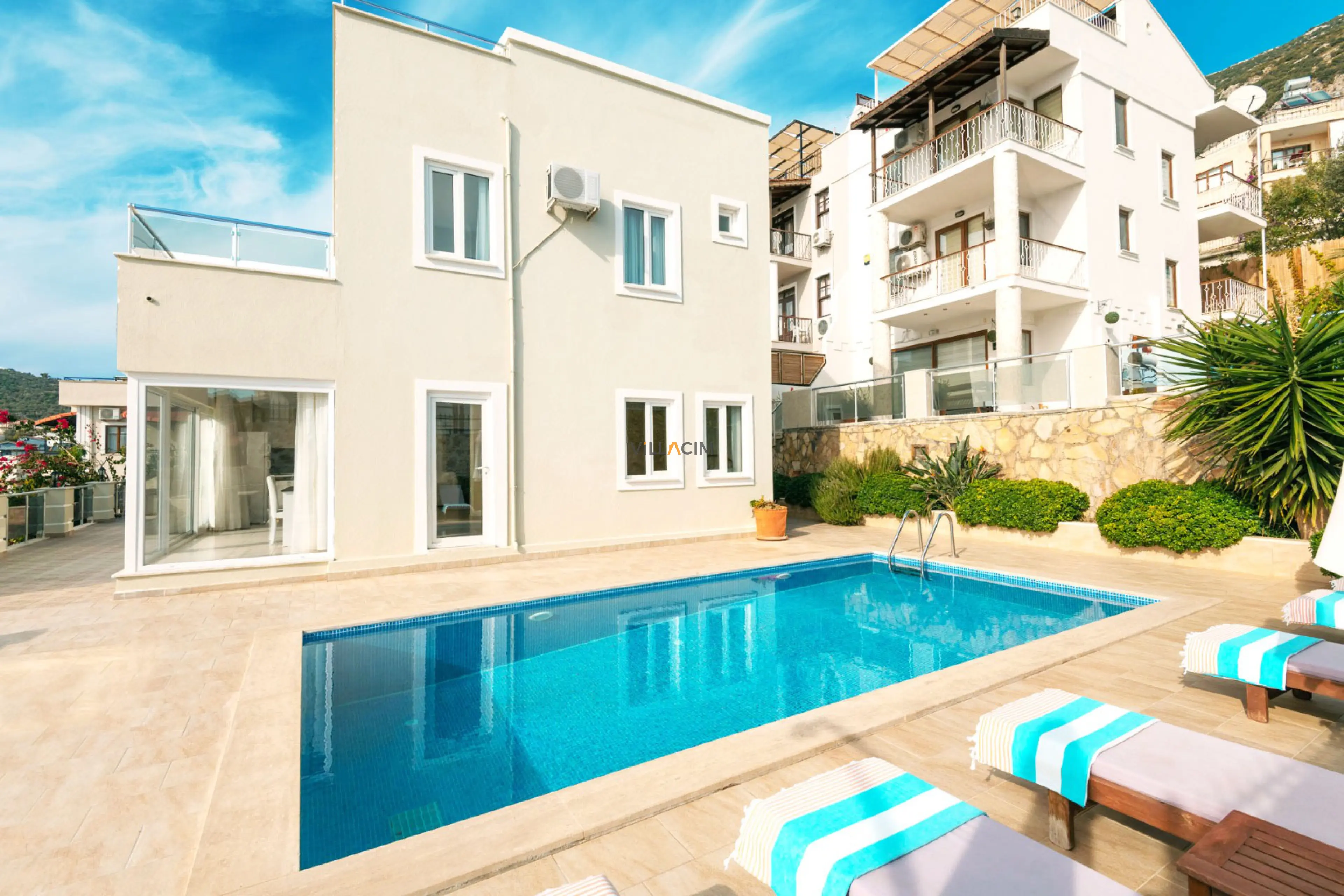 circis-villa-4_465.jpg