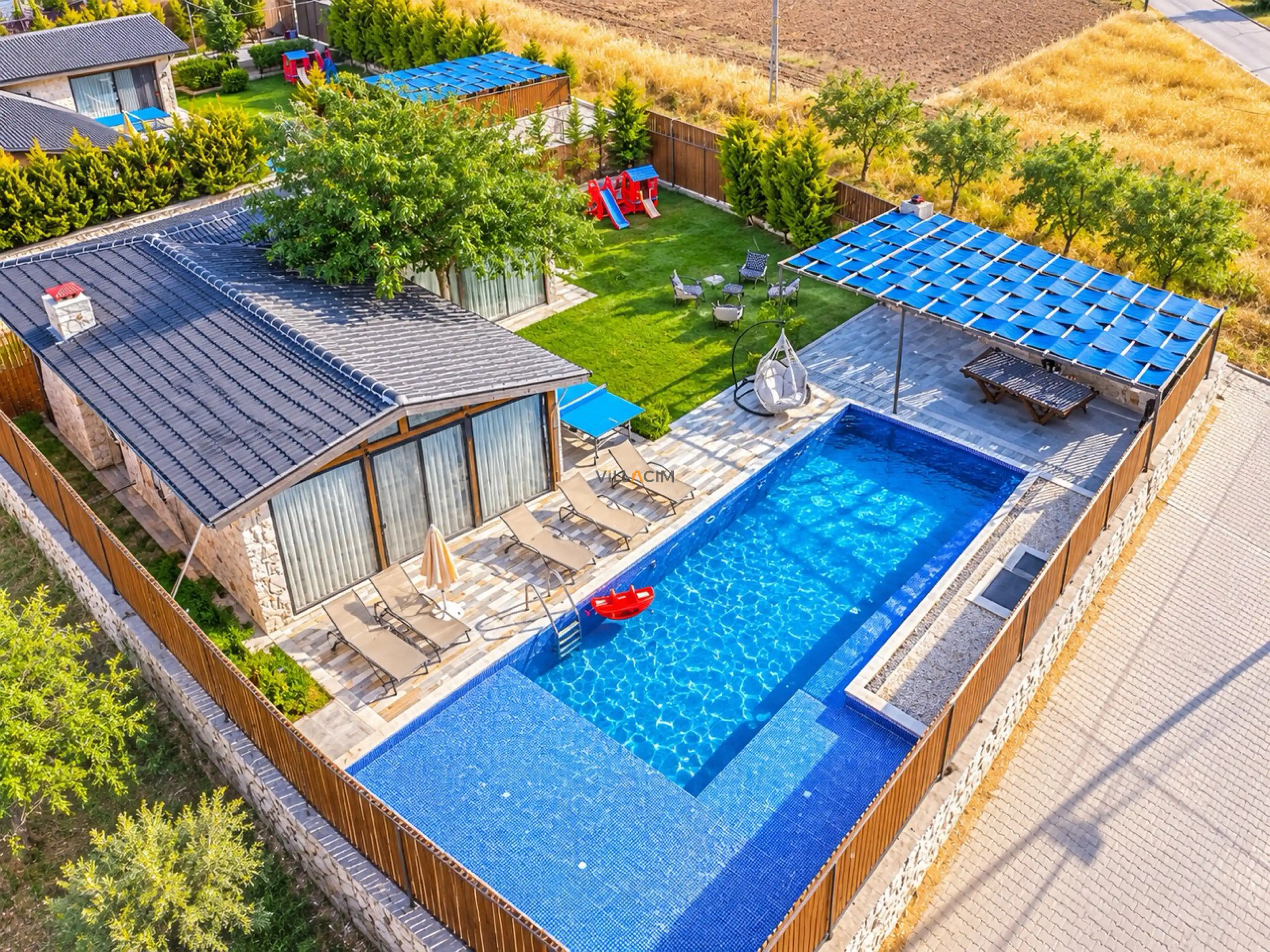 Büyük-2cf6fbb6-c873-4639-a361-8451f91c3573_50.jpeg