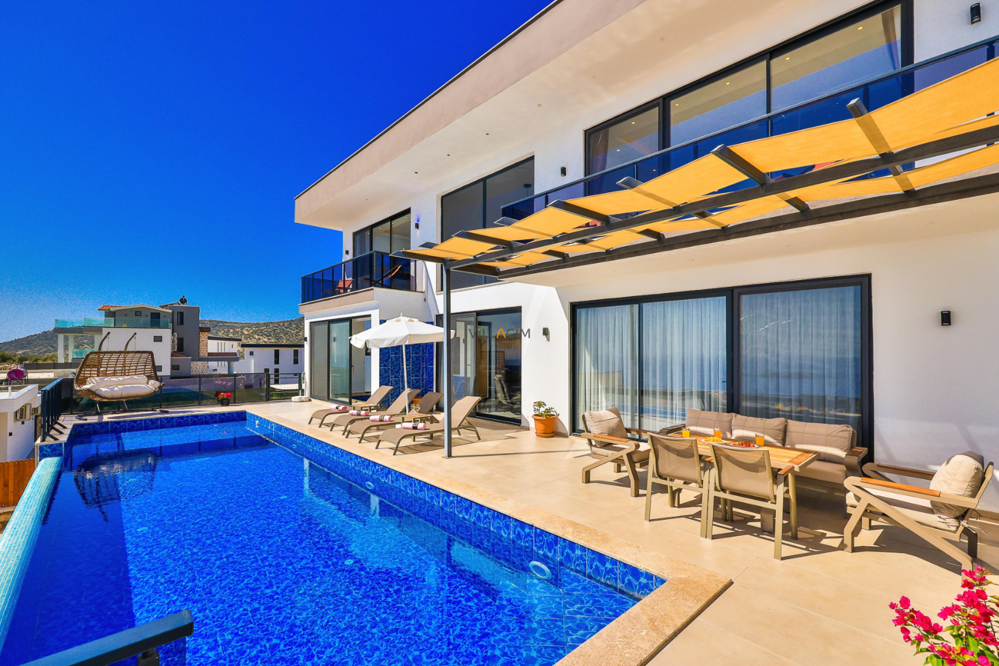 Villa-Celebrity36_464.jpg