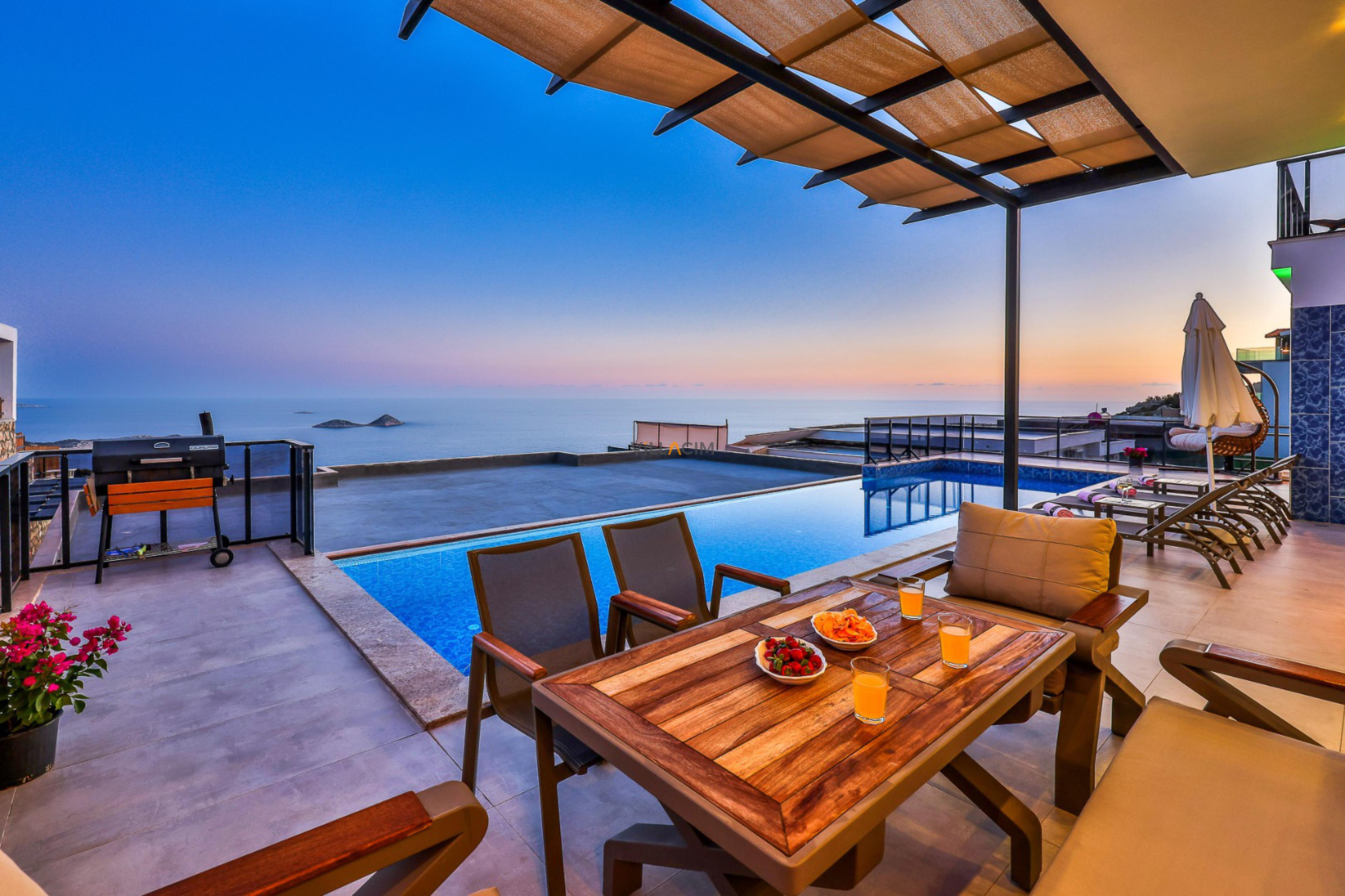 Villa-Celebrity51_956.jpg