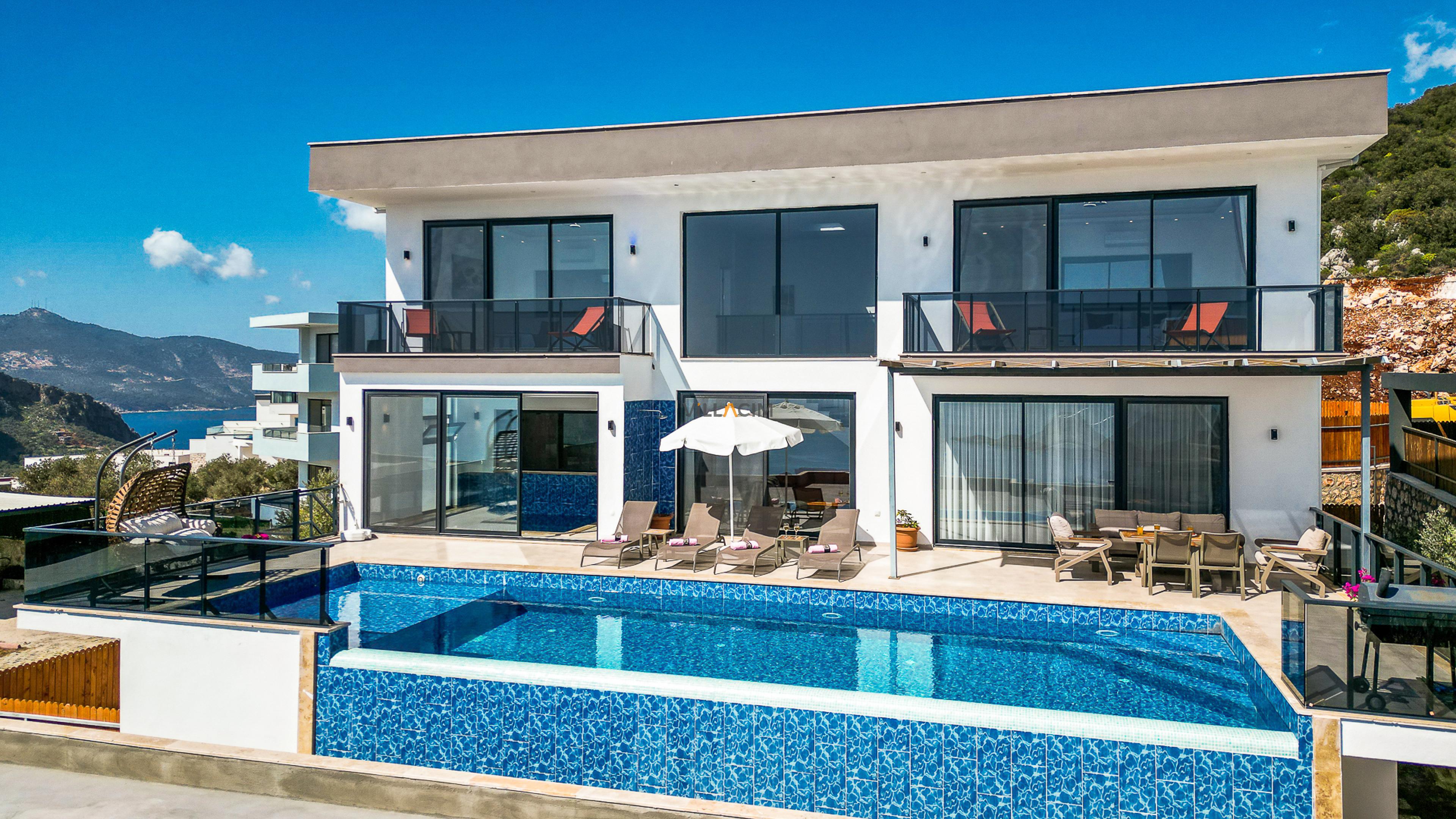 Villa-Celebrity55_693.jpg