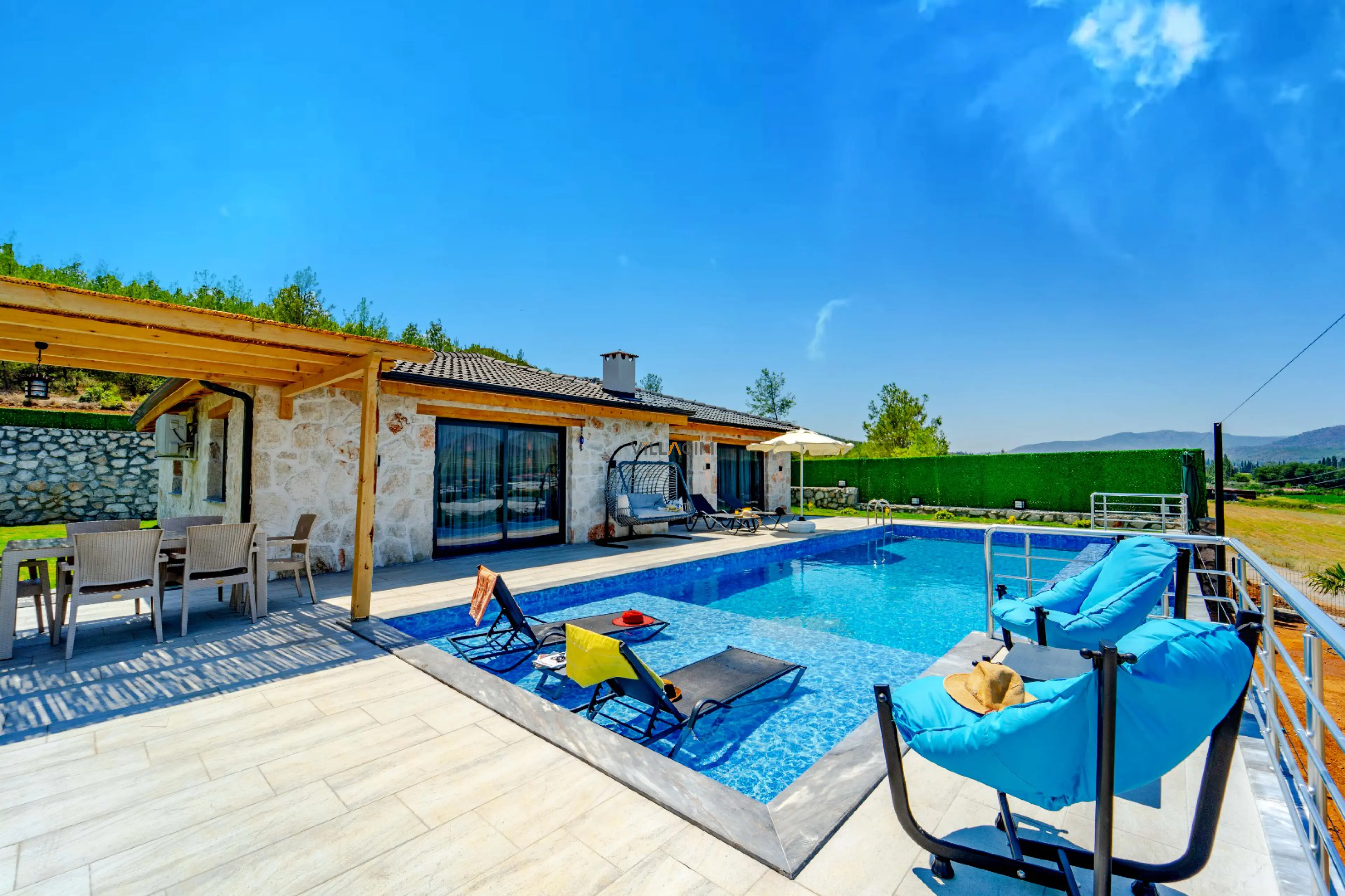 Villa-rush-11_263.jpg