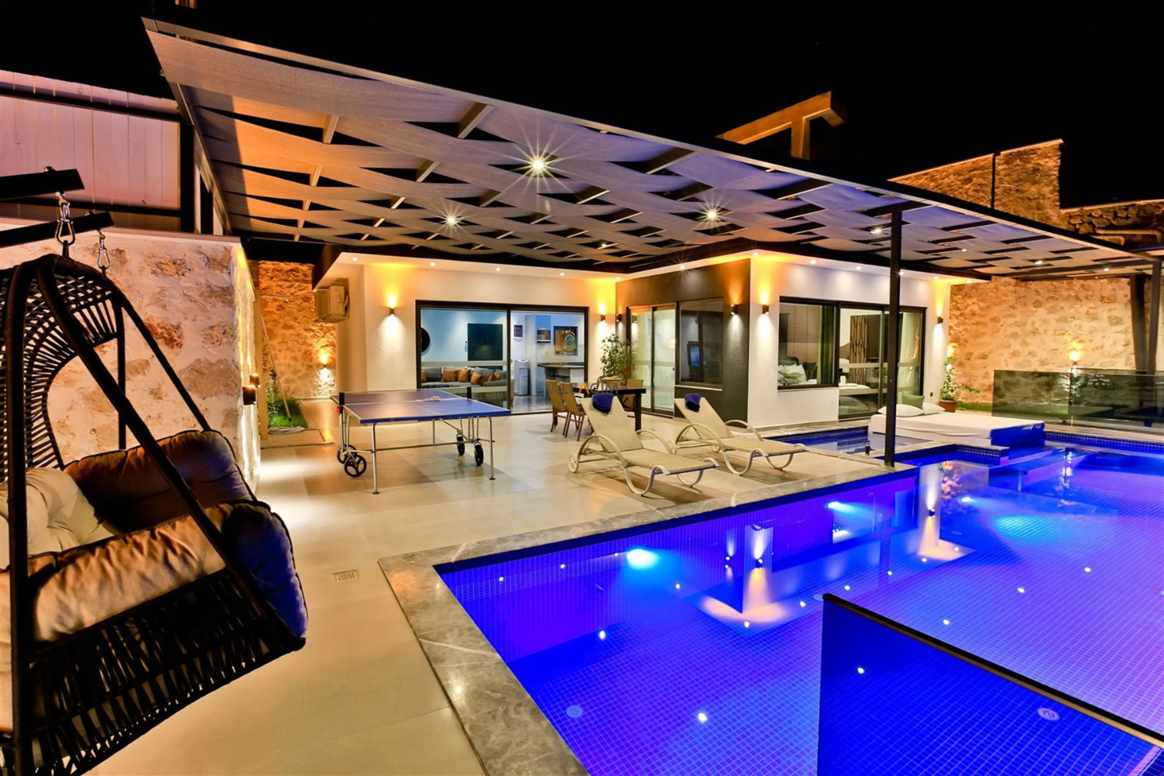 villa-akdeniz-1-gece-2_1920x1280_916.jpg