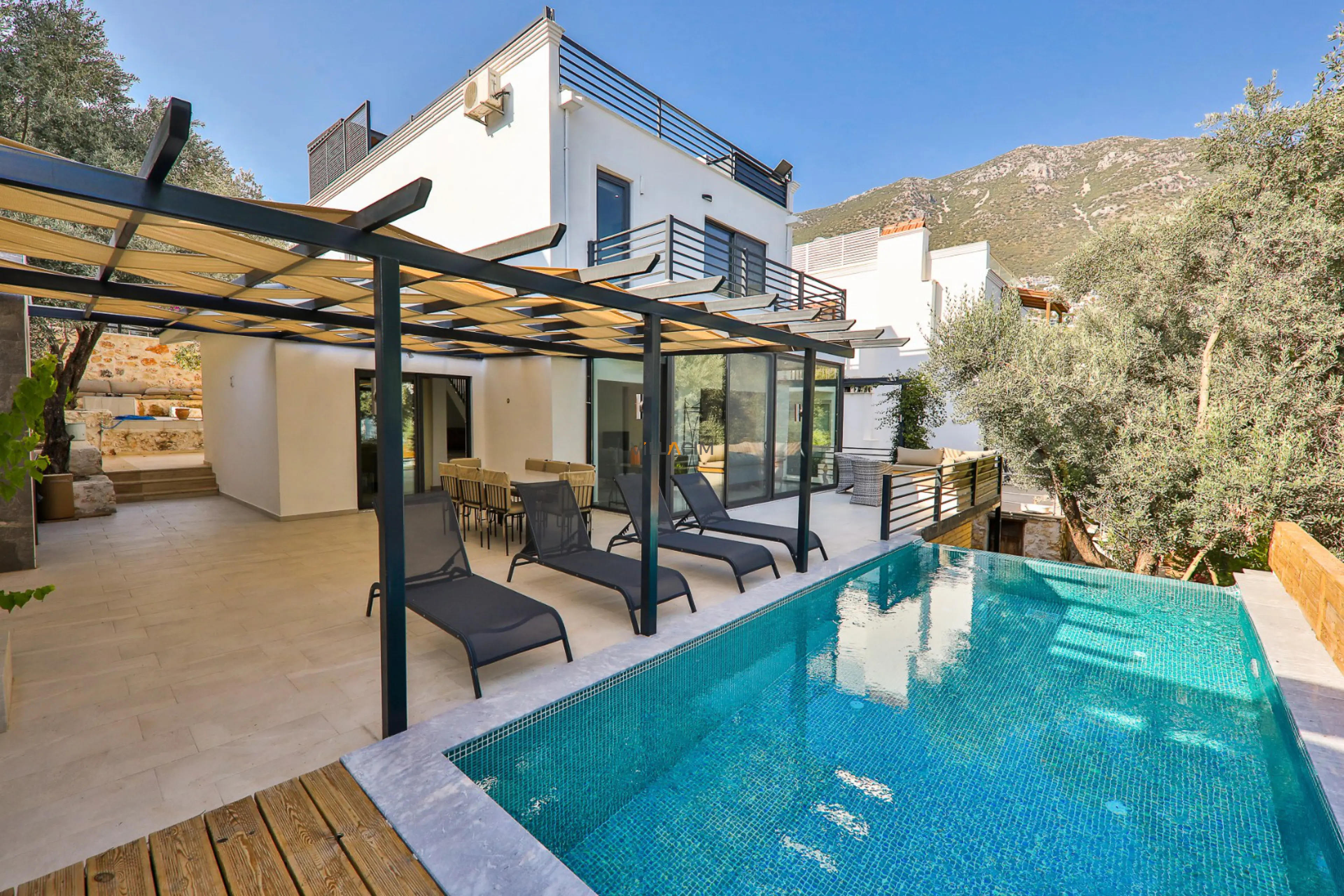 villa-ariana-40_98.jpg