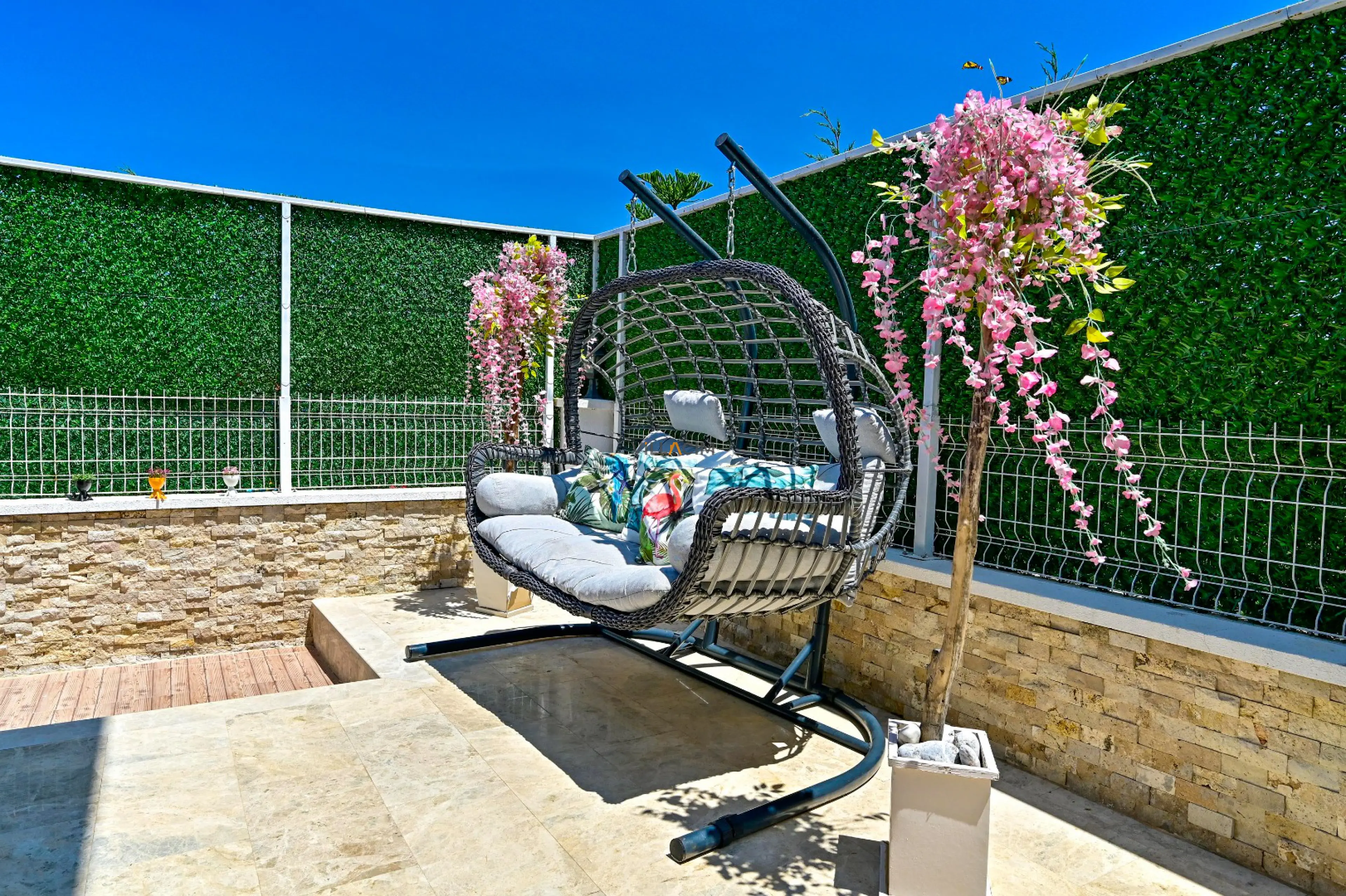 villa-bloom1_489.jpeg