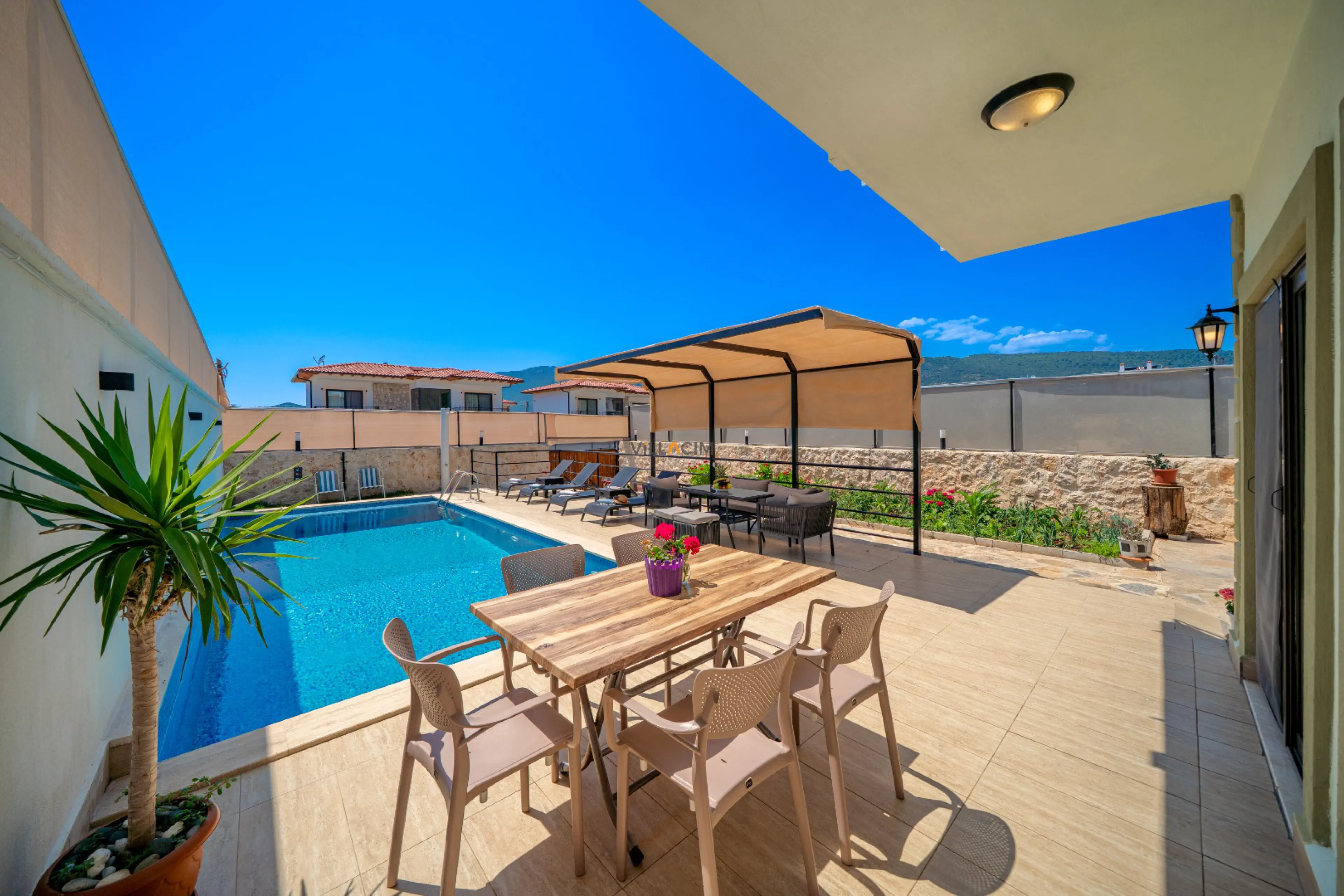 villa-cagdas-1-1_929.jpg