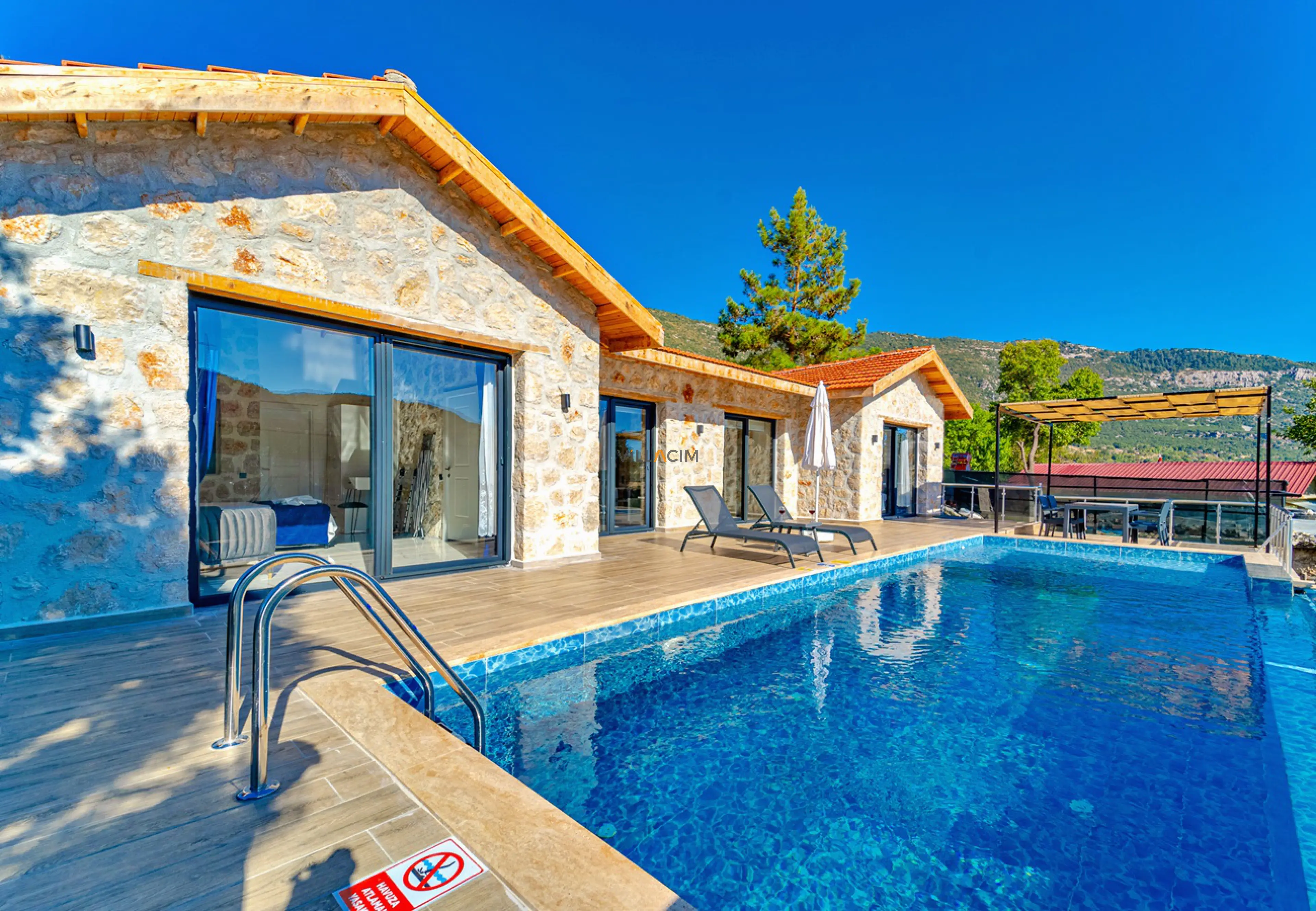 villa-camino20_999.jpg