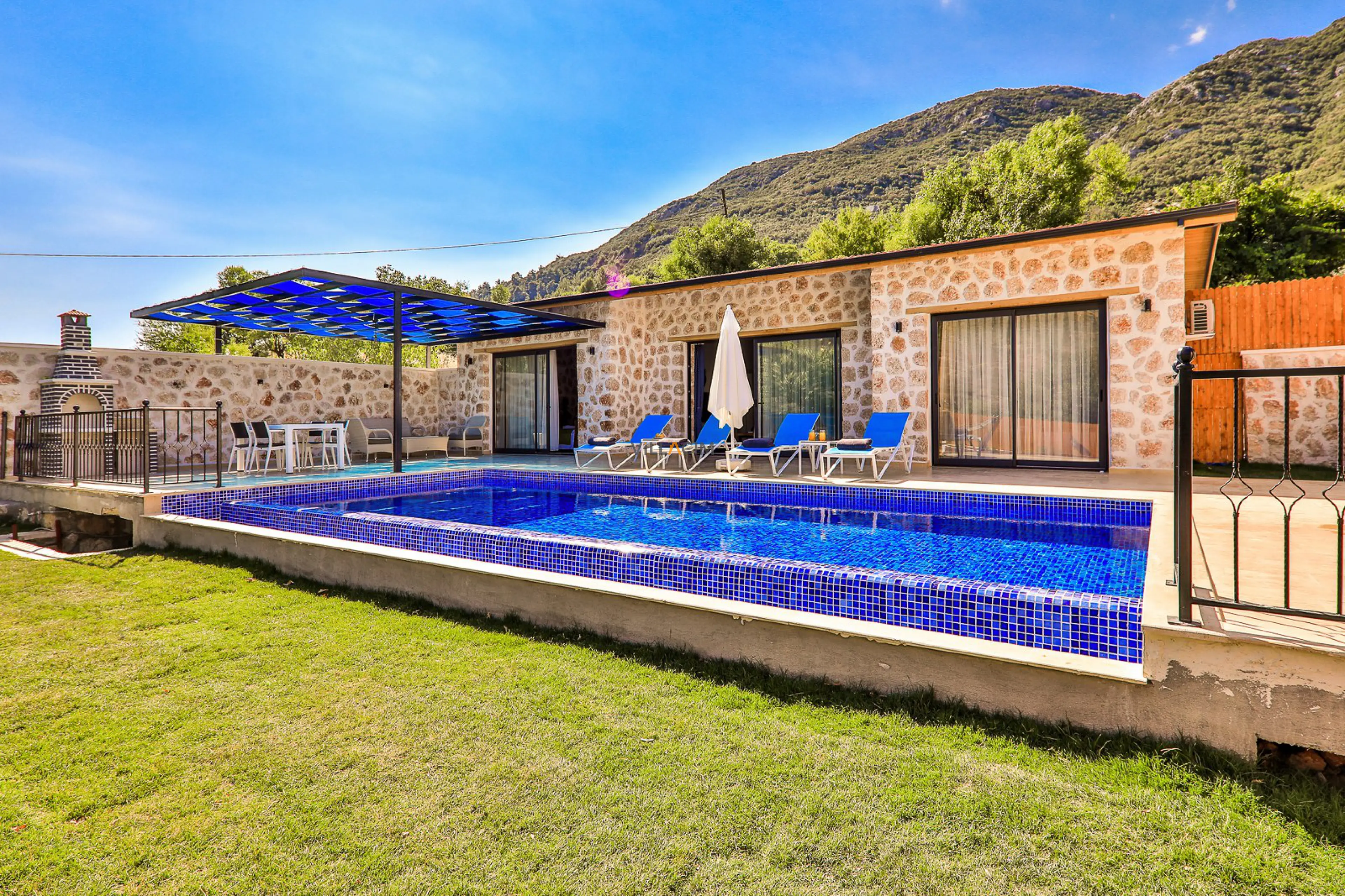 villa-cinar-kalkan-villa-kirala-1_126.jpg