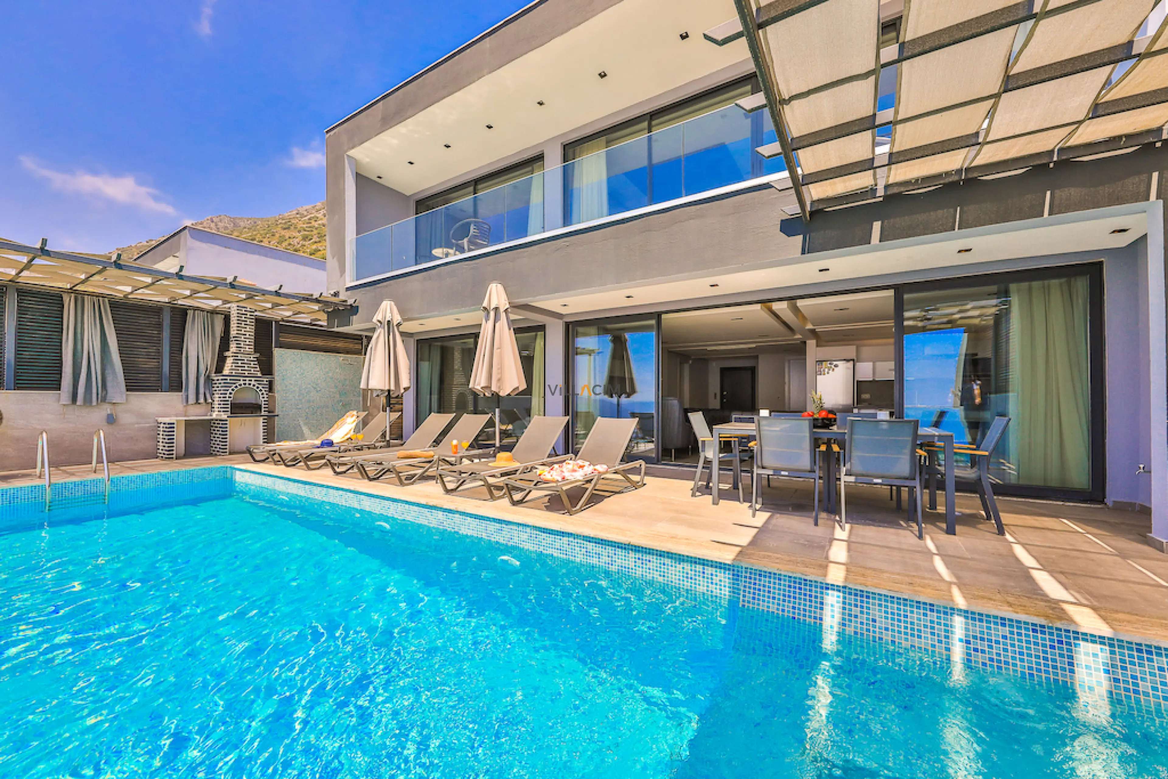 villa-dark34_414.jpg