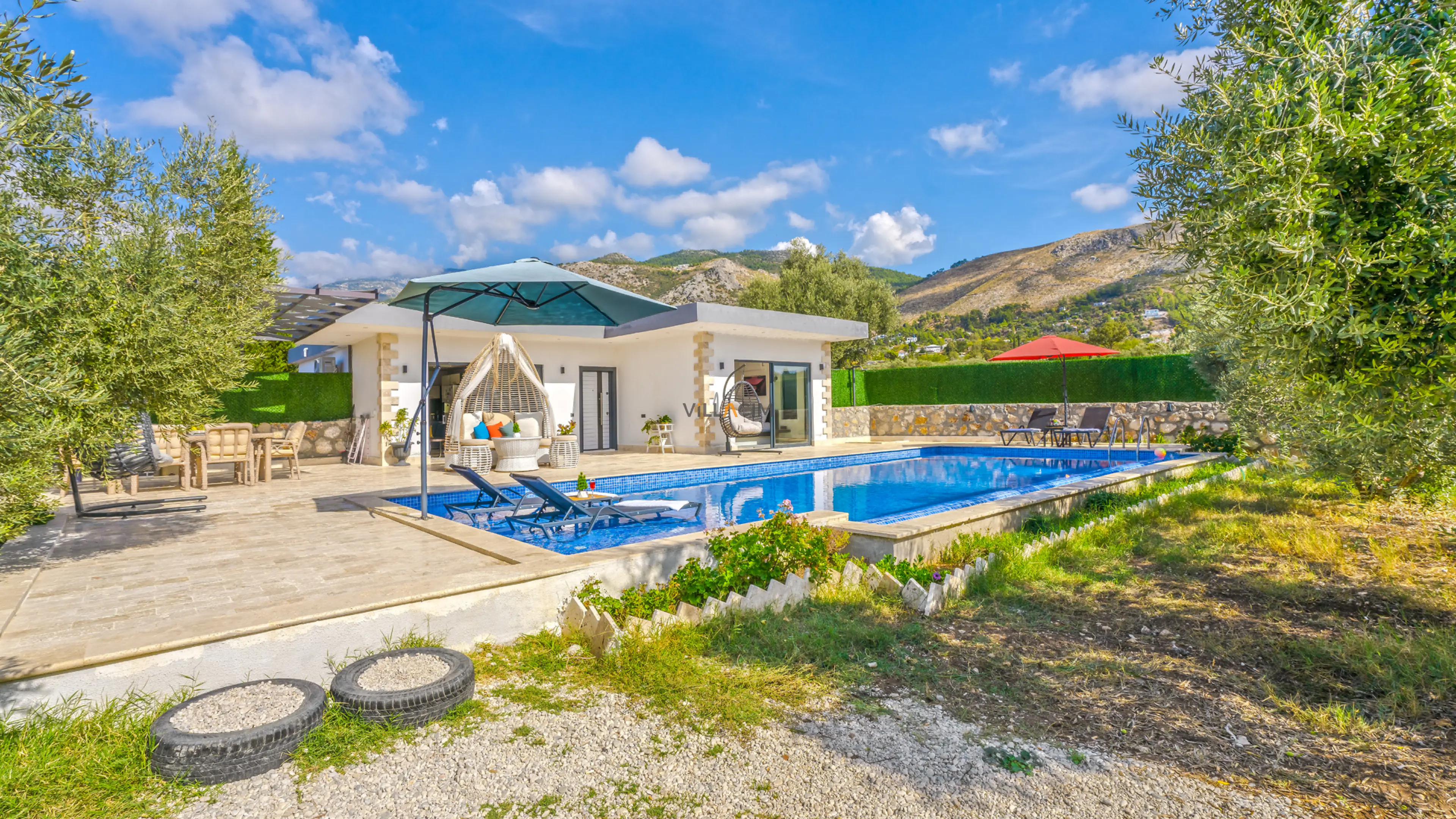 villa-dilemma-42_529.jpg