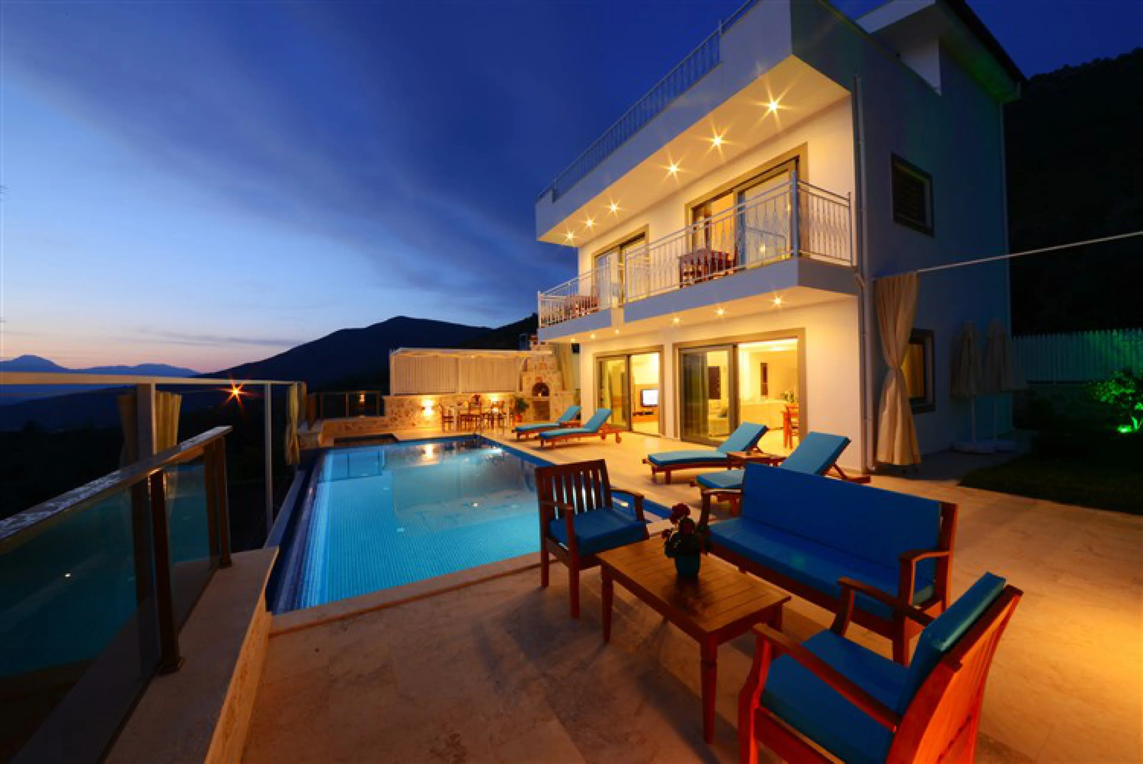 villa-green-(10)_550.jpg