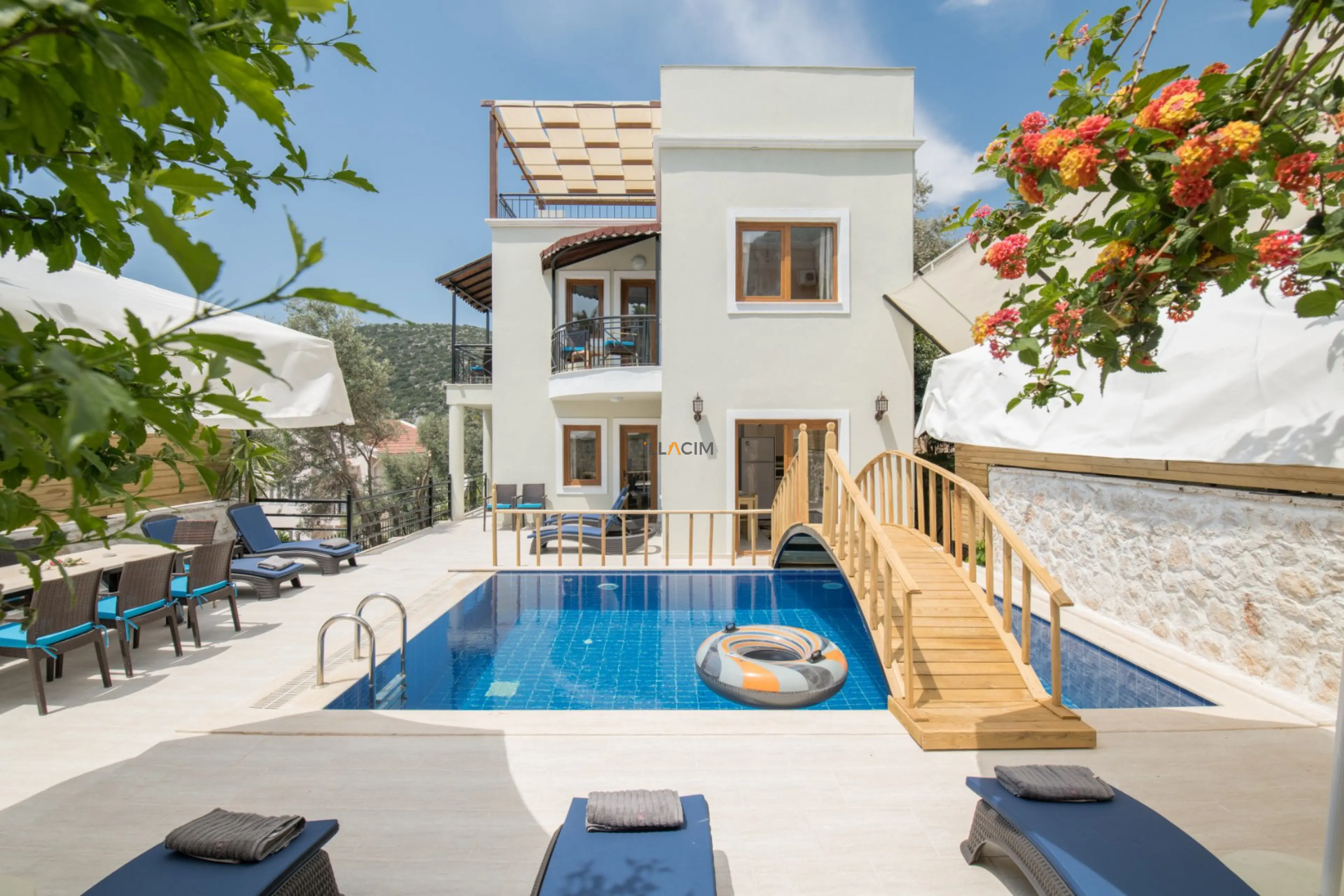 villa-karaja-3_1920x1280_276.jpg