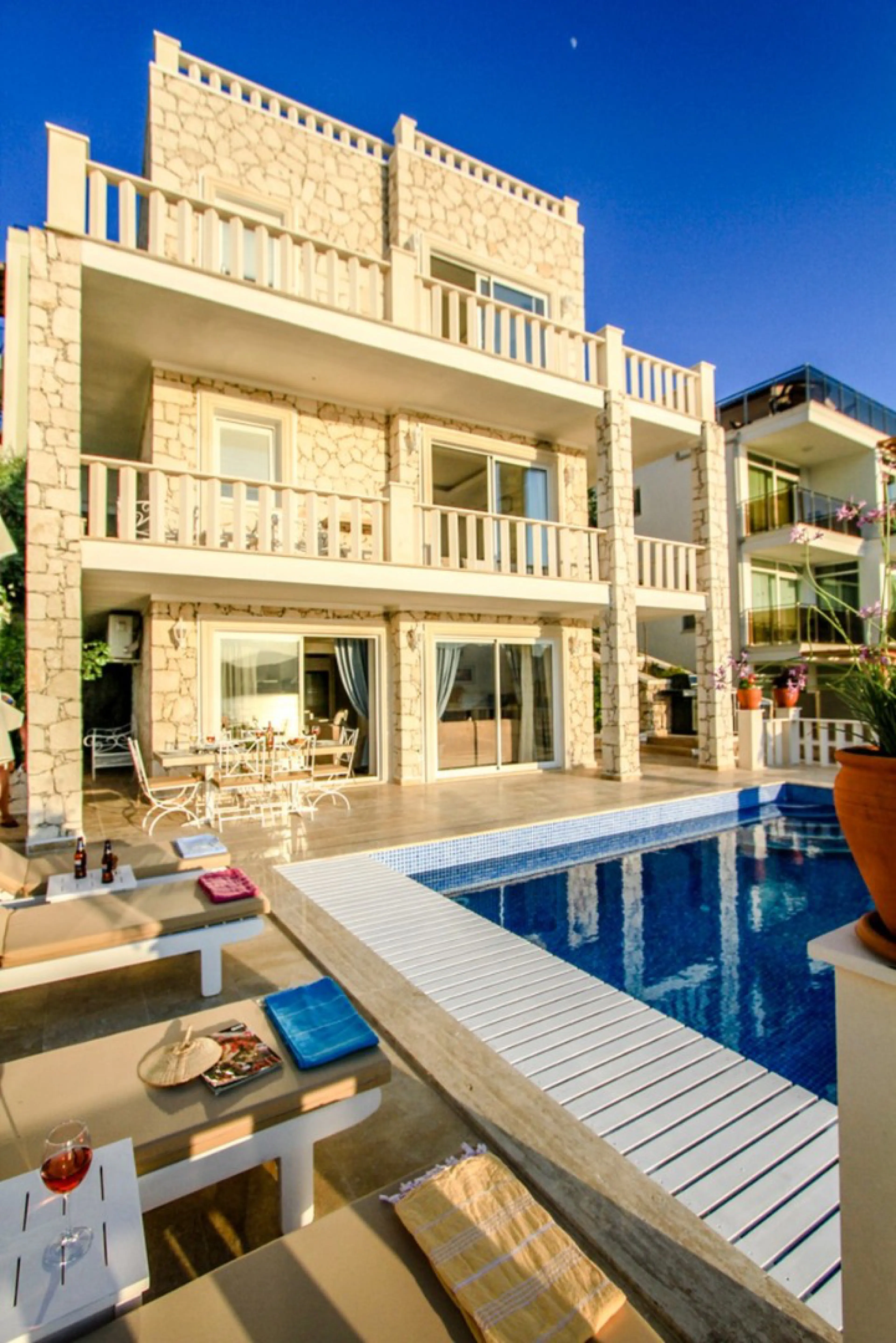 villa-ketchy-(41)_854x1280_970.jpg