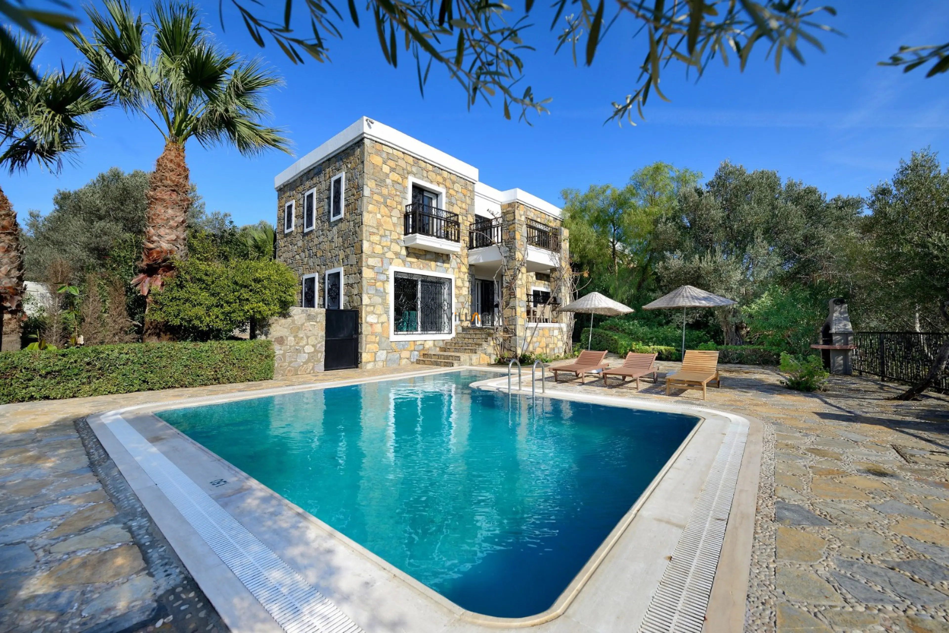 villa-leila-(1)_1918x1280_430.jpg