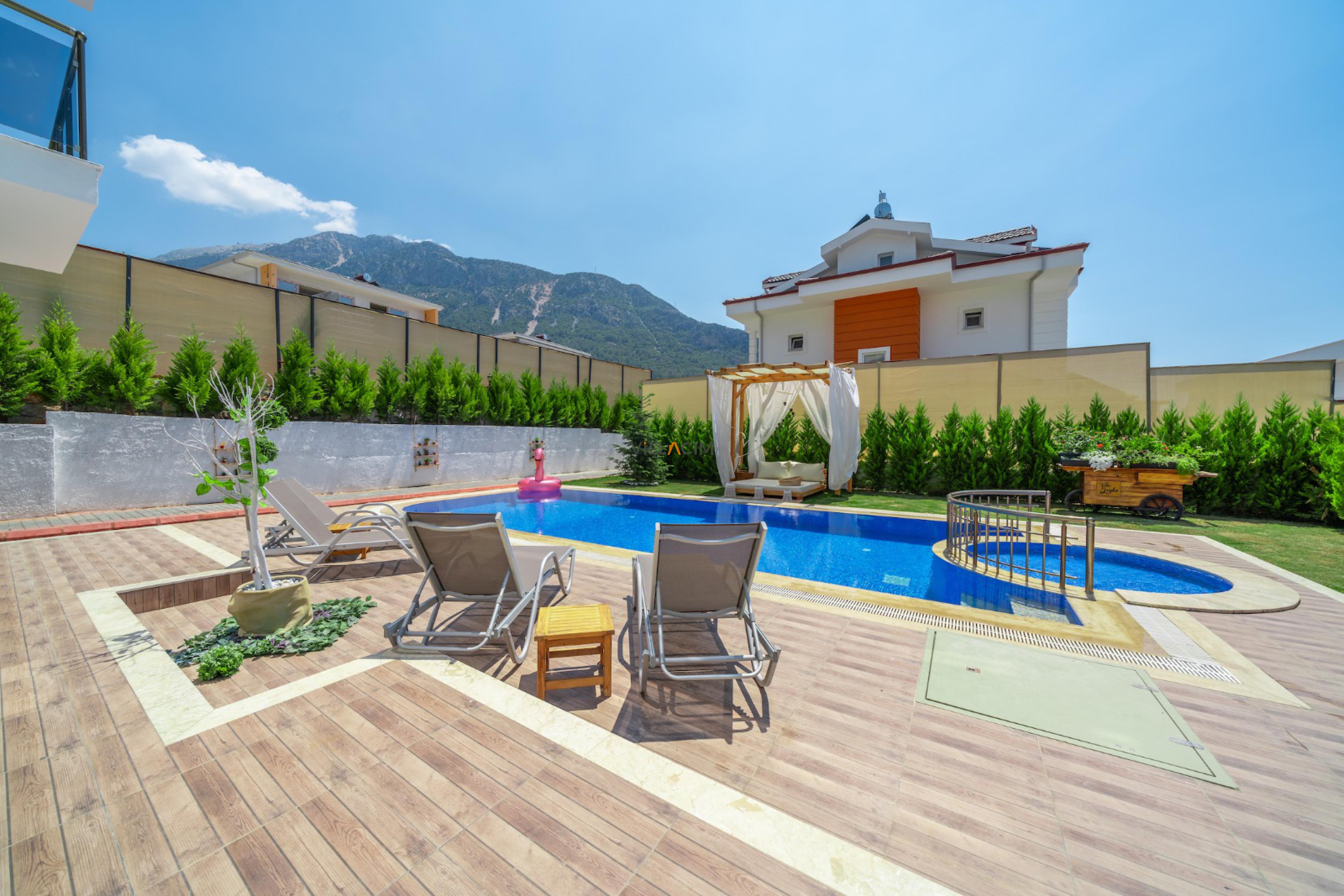 villa-leila-25_865.jpg