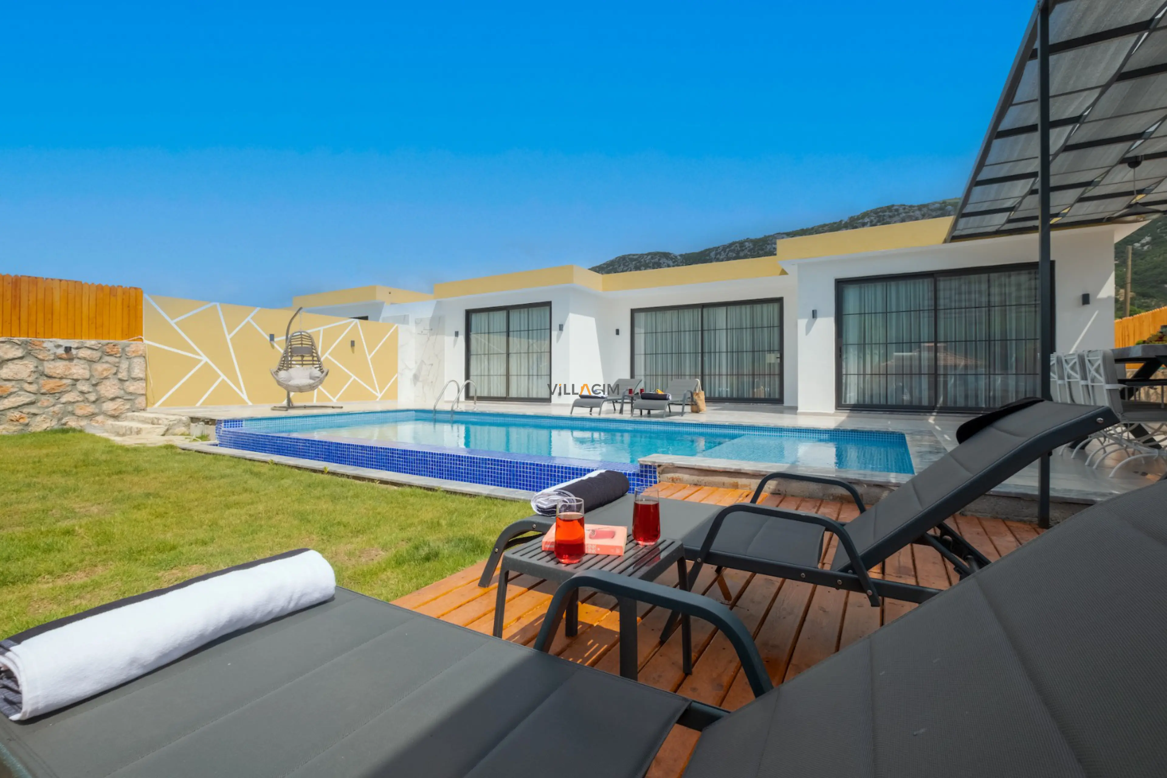 villa-mavin-177_673.jpg