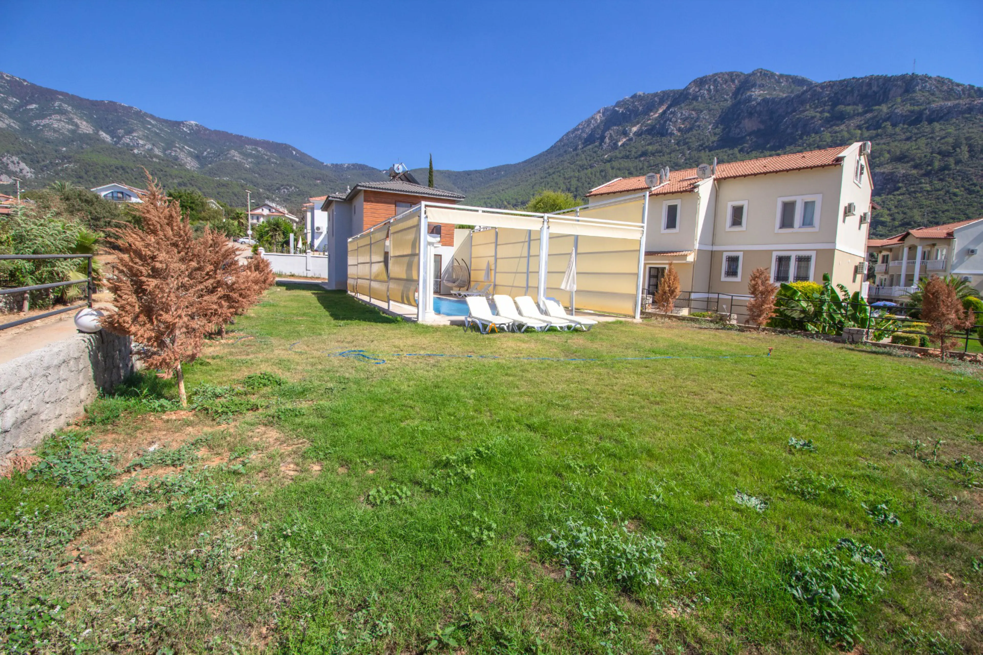 villa-nisa-3_120.jpg