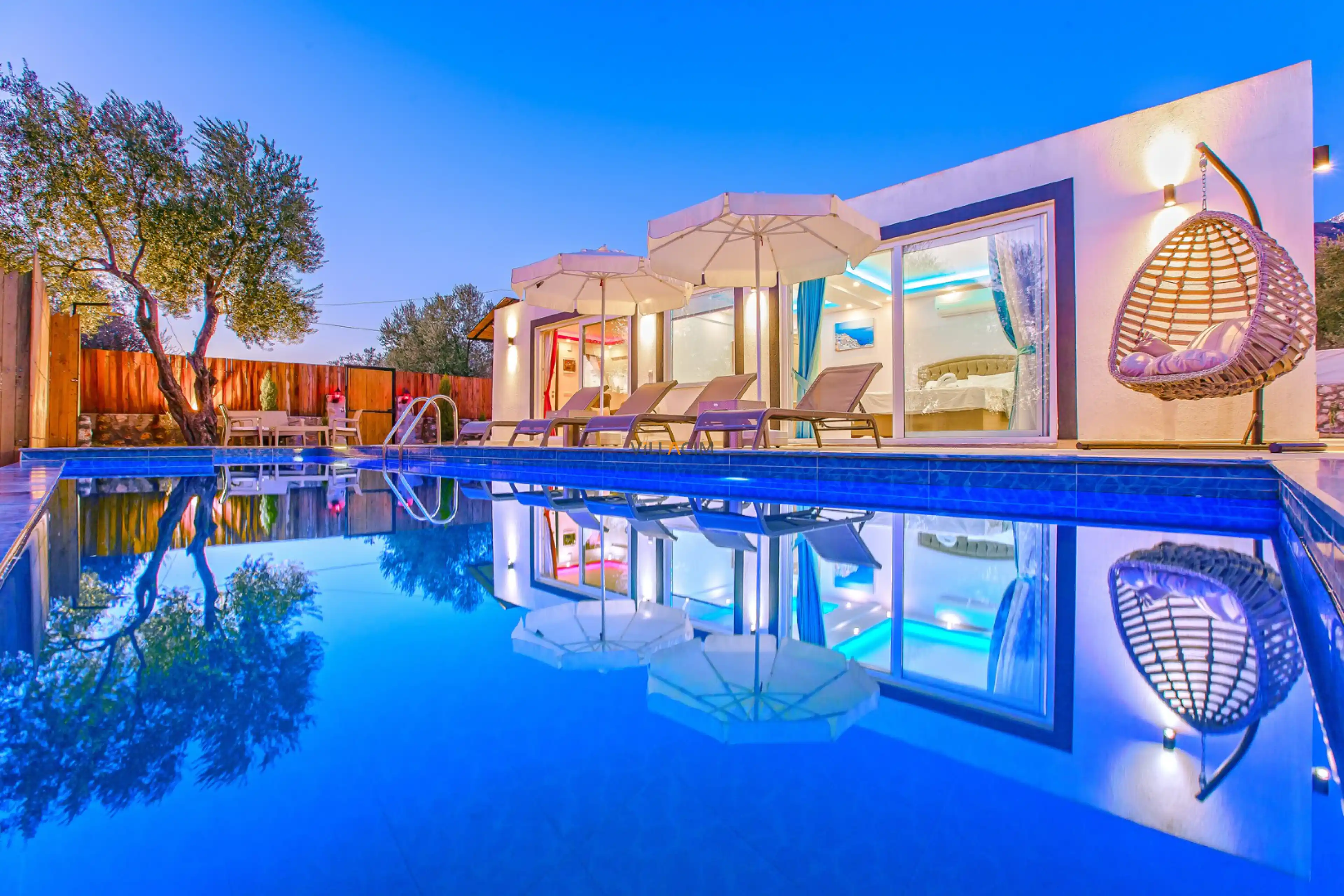 villa-ovalim1_256.jpg