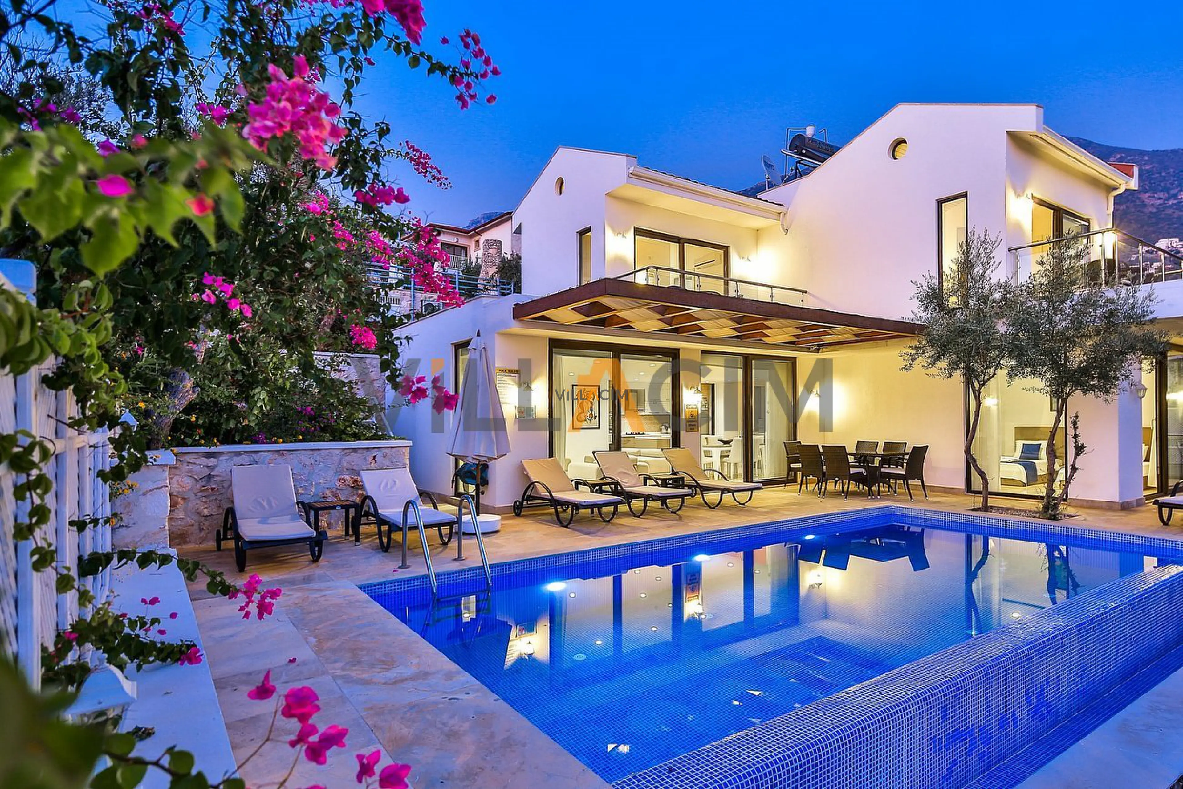 villa-royal-(2)_439.jpg