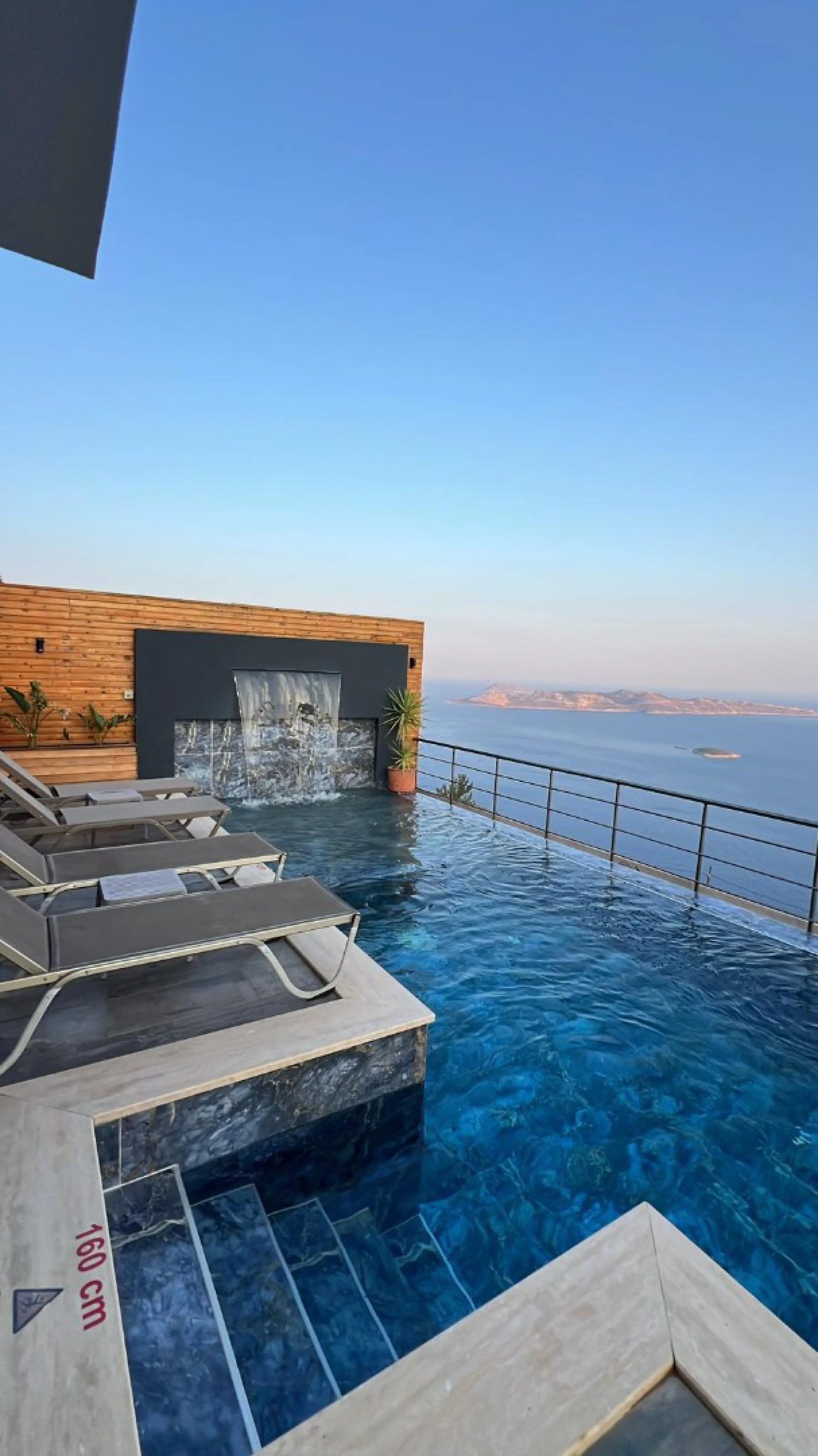 villa-sea-22_976.jpeg
