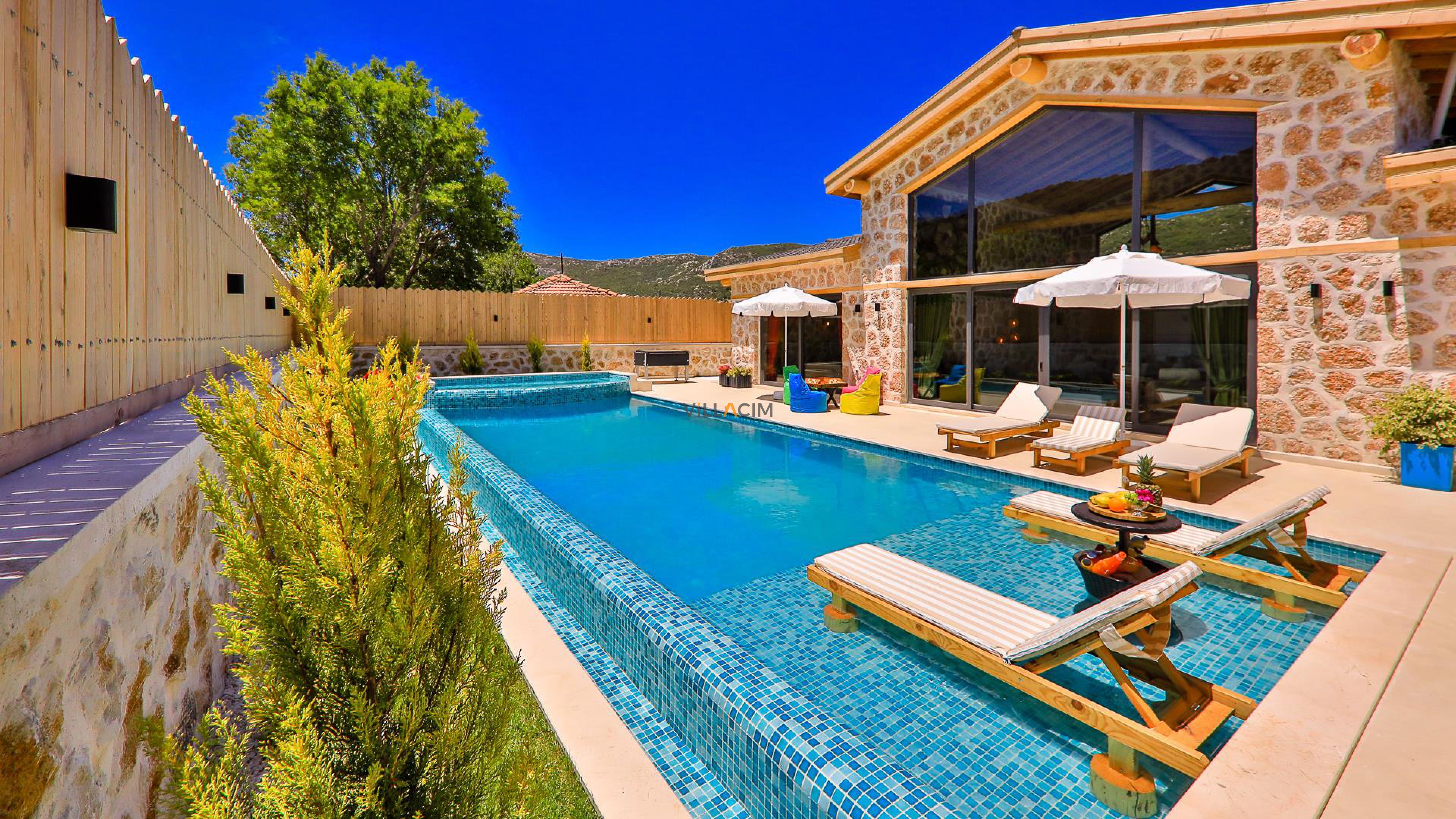 villa-smiles-8_213.jpg