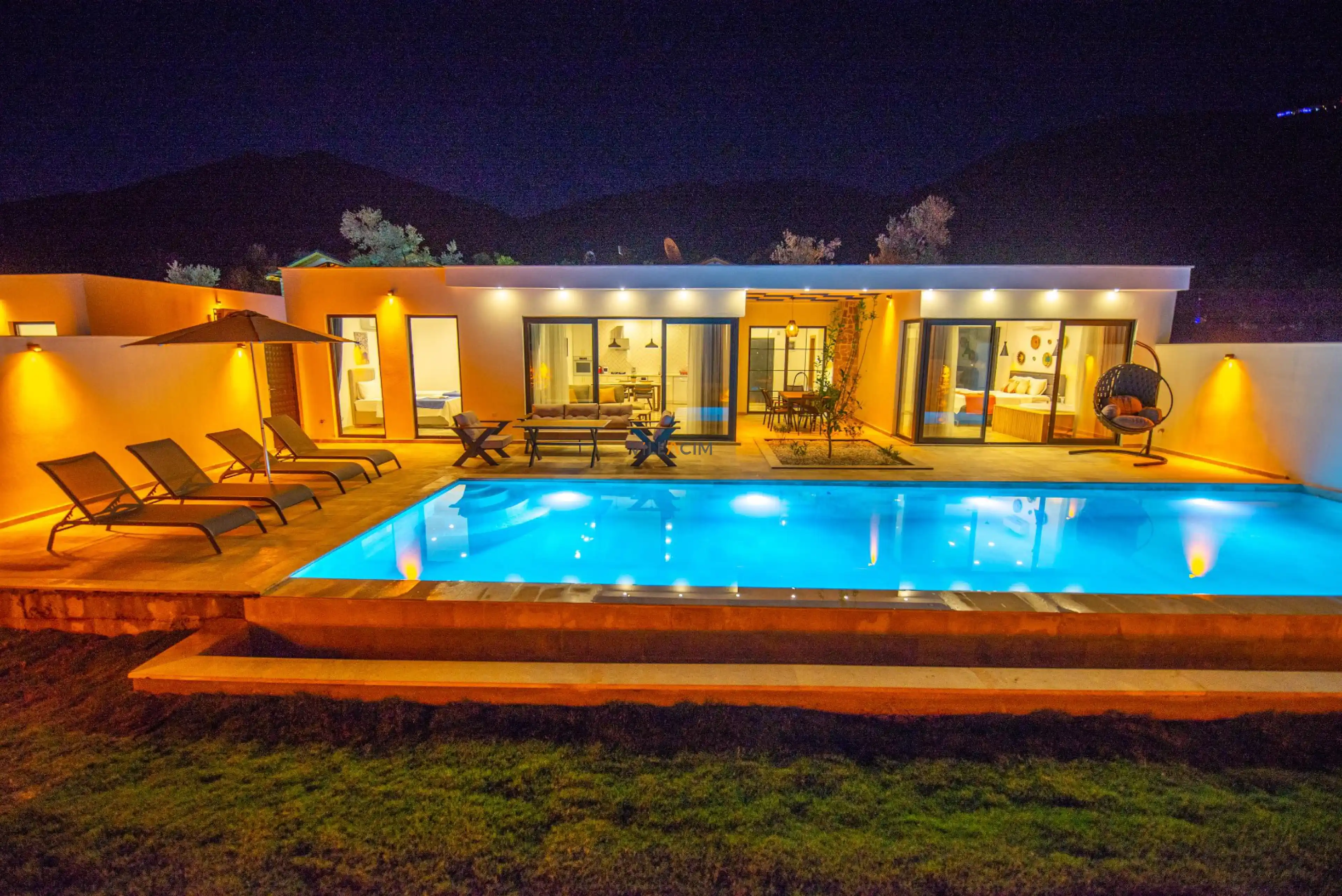 villa-solo-1-90_695.jpg