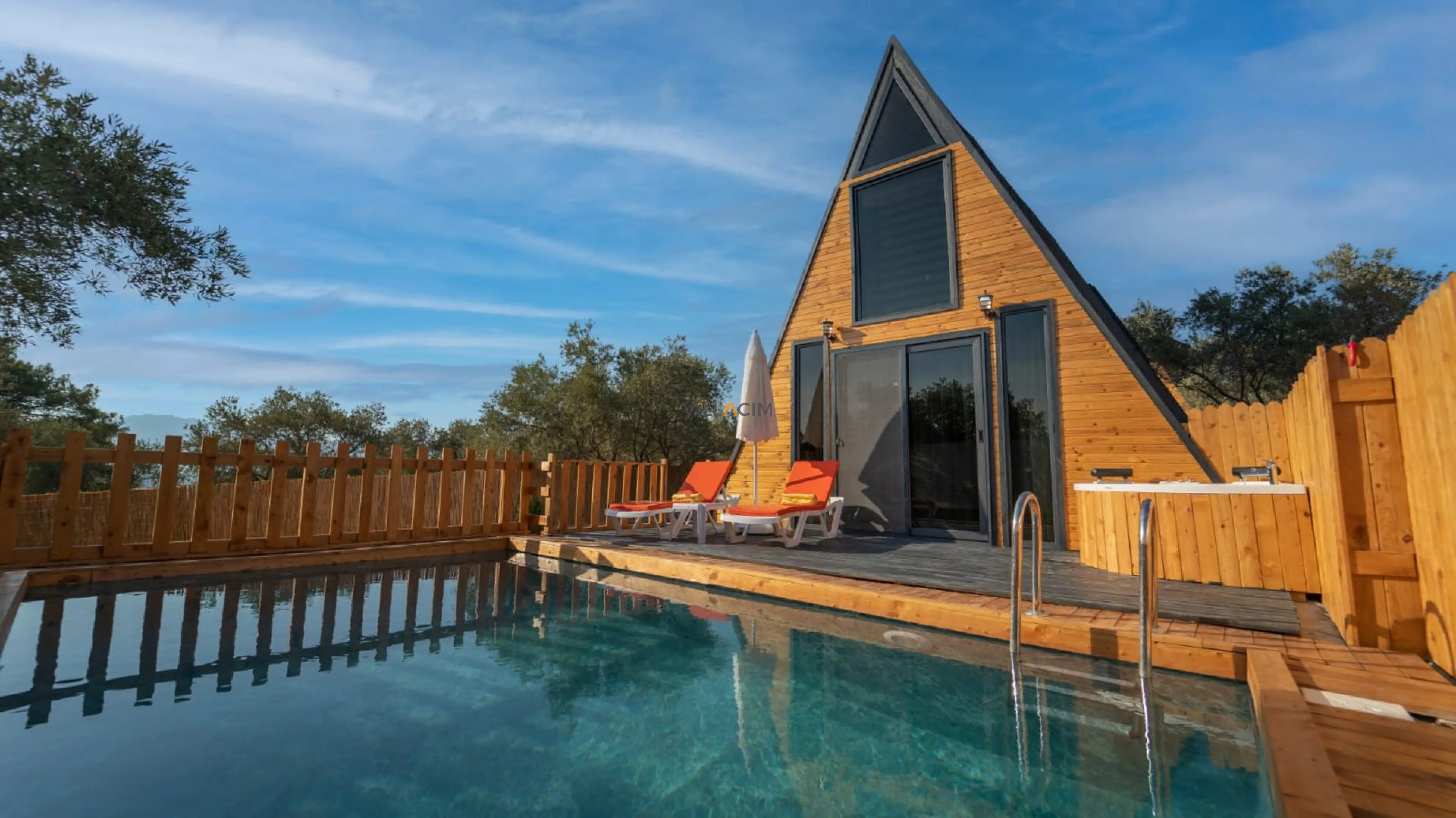 villa-tinyhouse-4-1_1920x1079_282.jpeg
