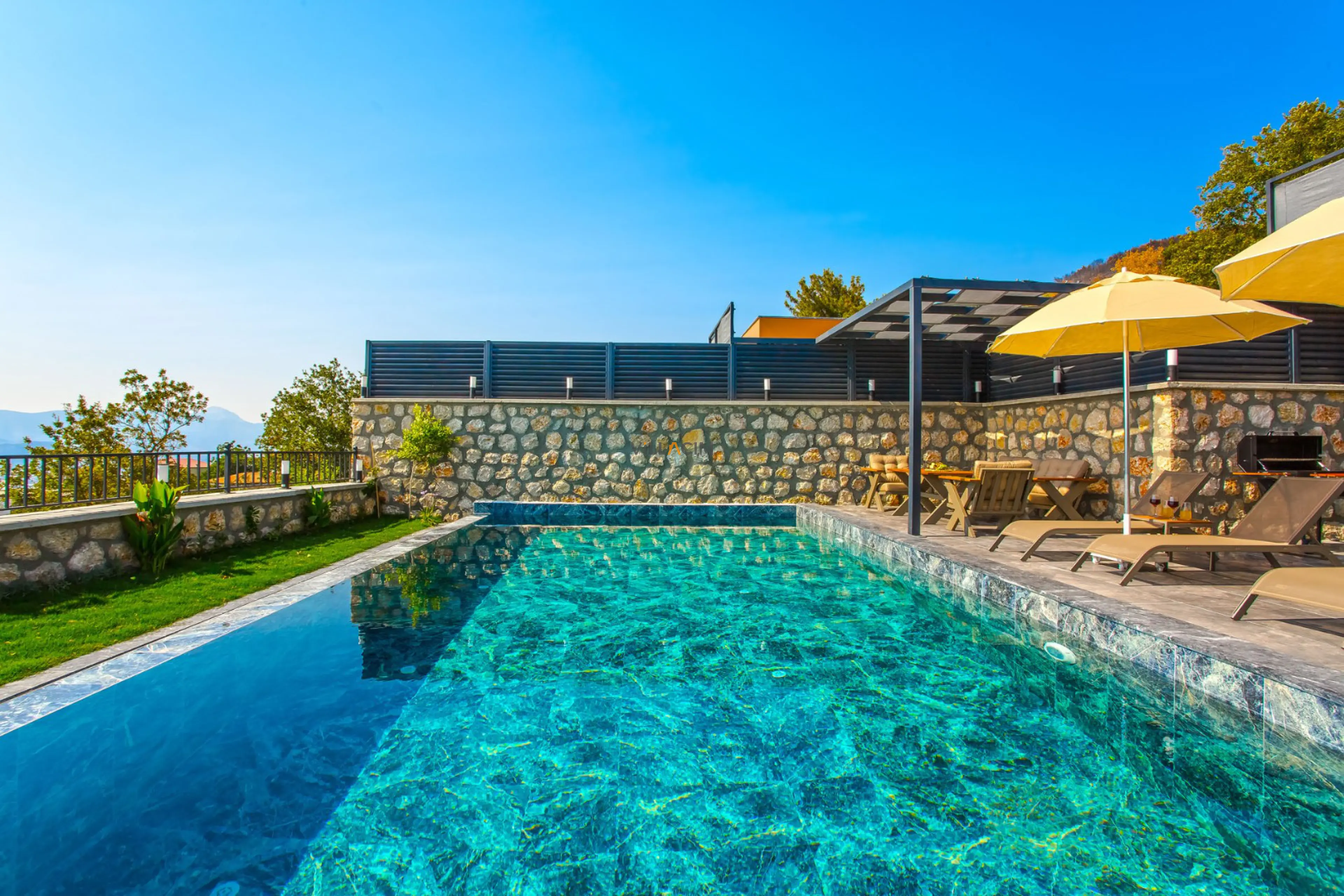 villa-visa-2--1_99.jpg
