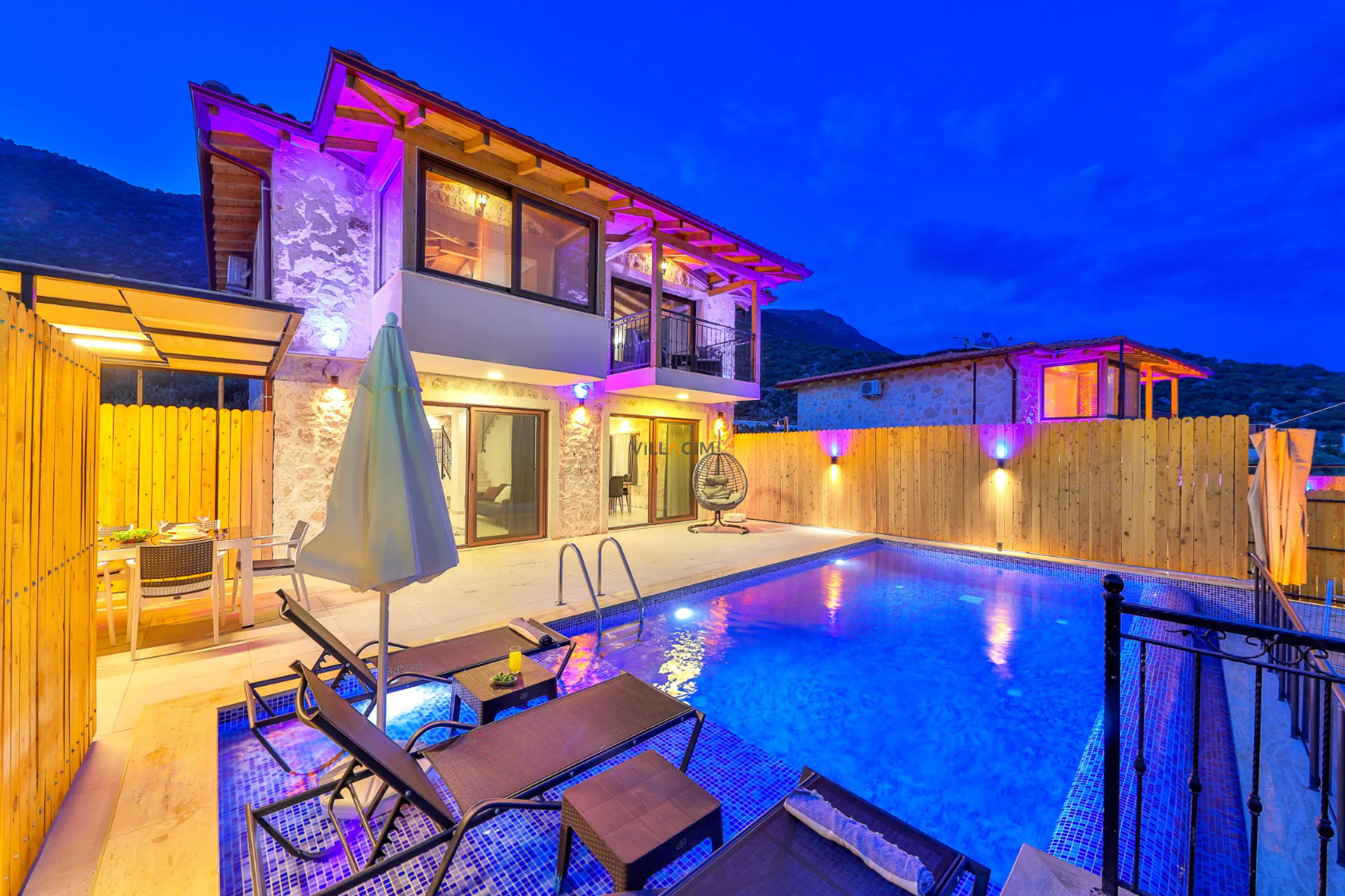 villa-waterside-1-2_933.jpg