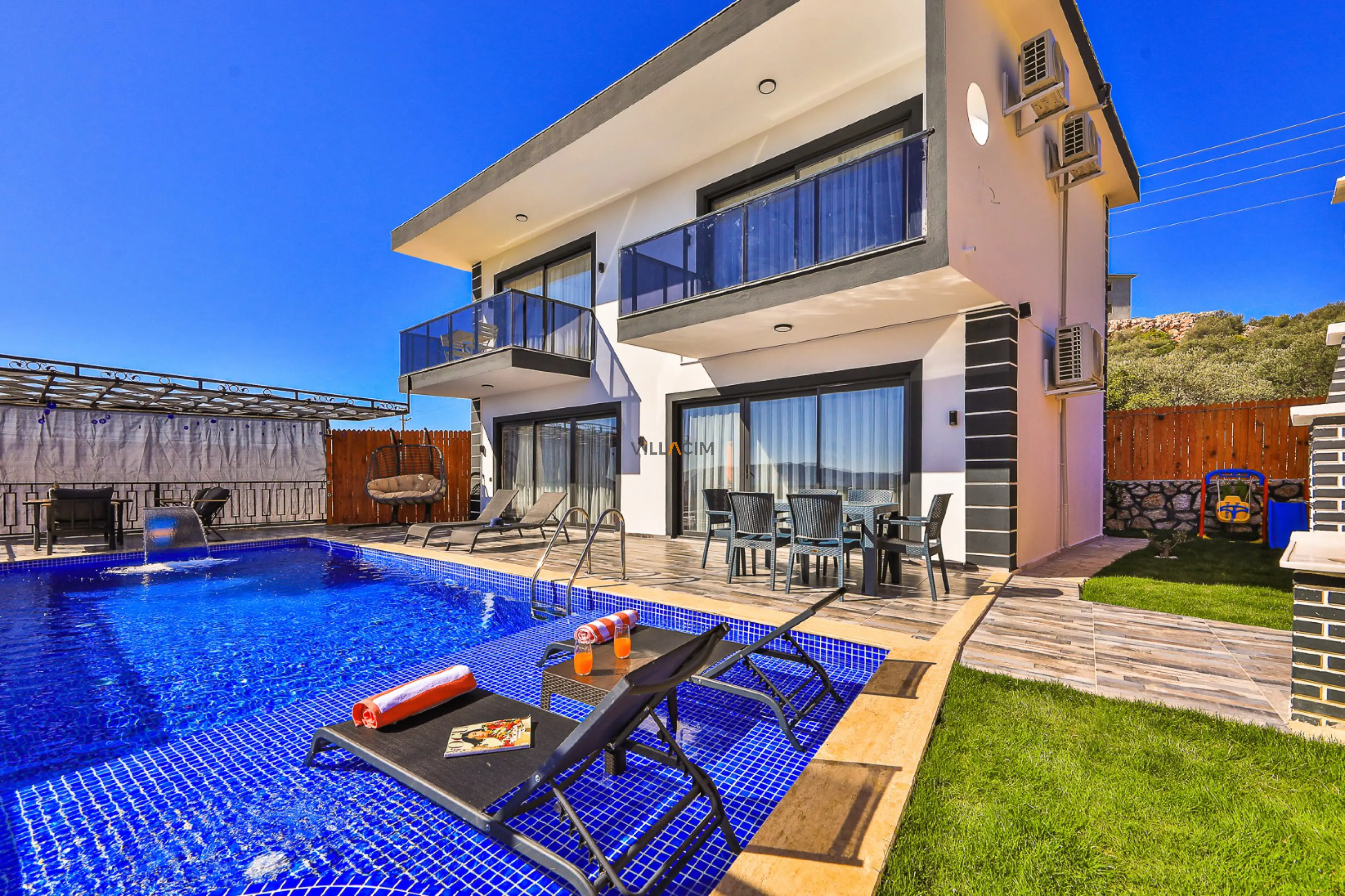 villa-yaris-71_323.jpg
