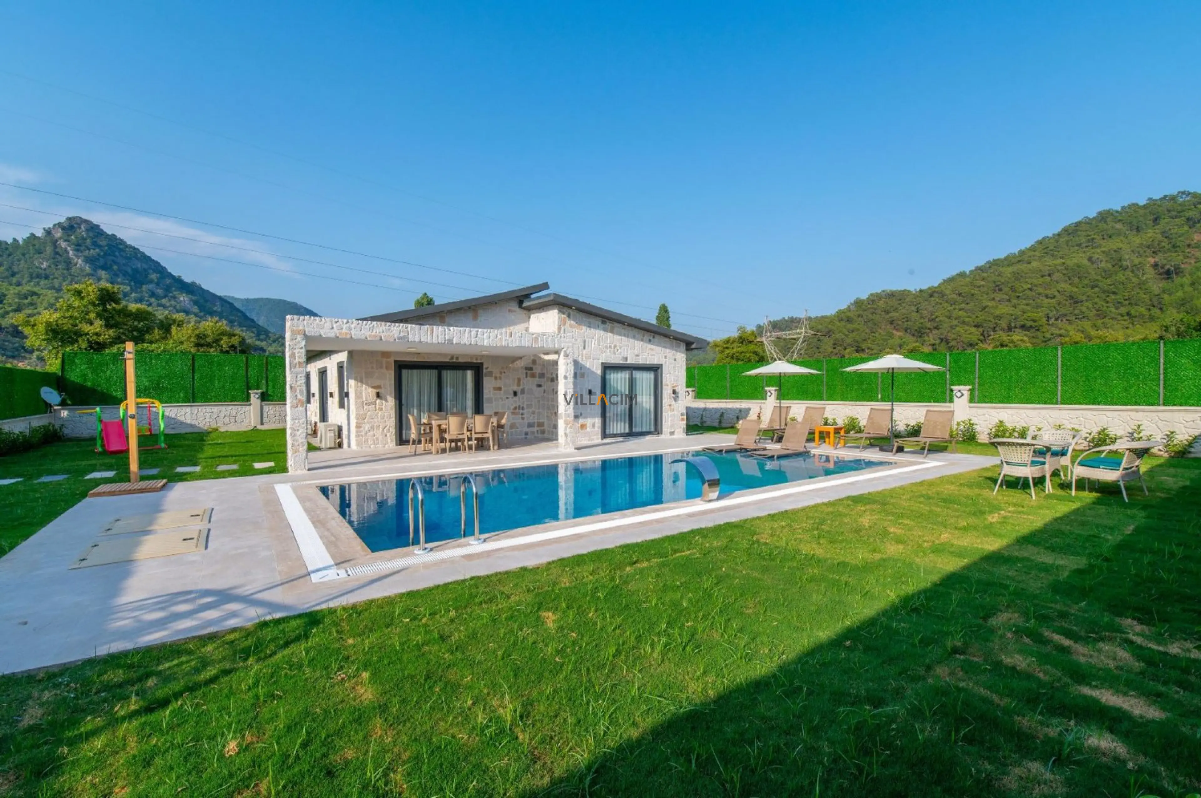 villa-yasmine-4-2_1920x1277_525.jpeg