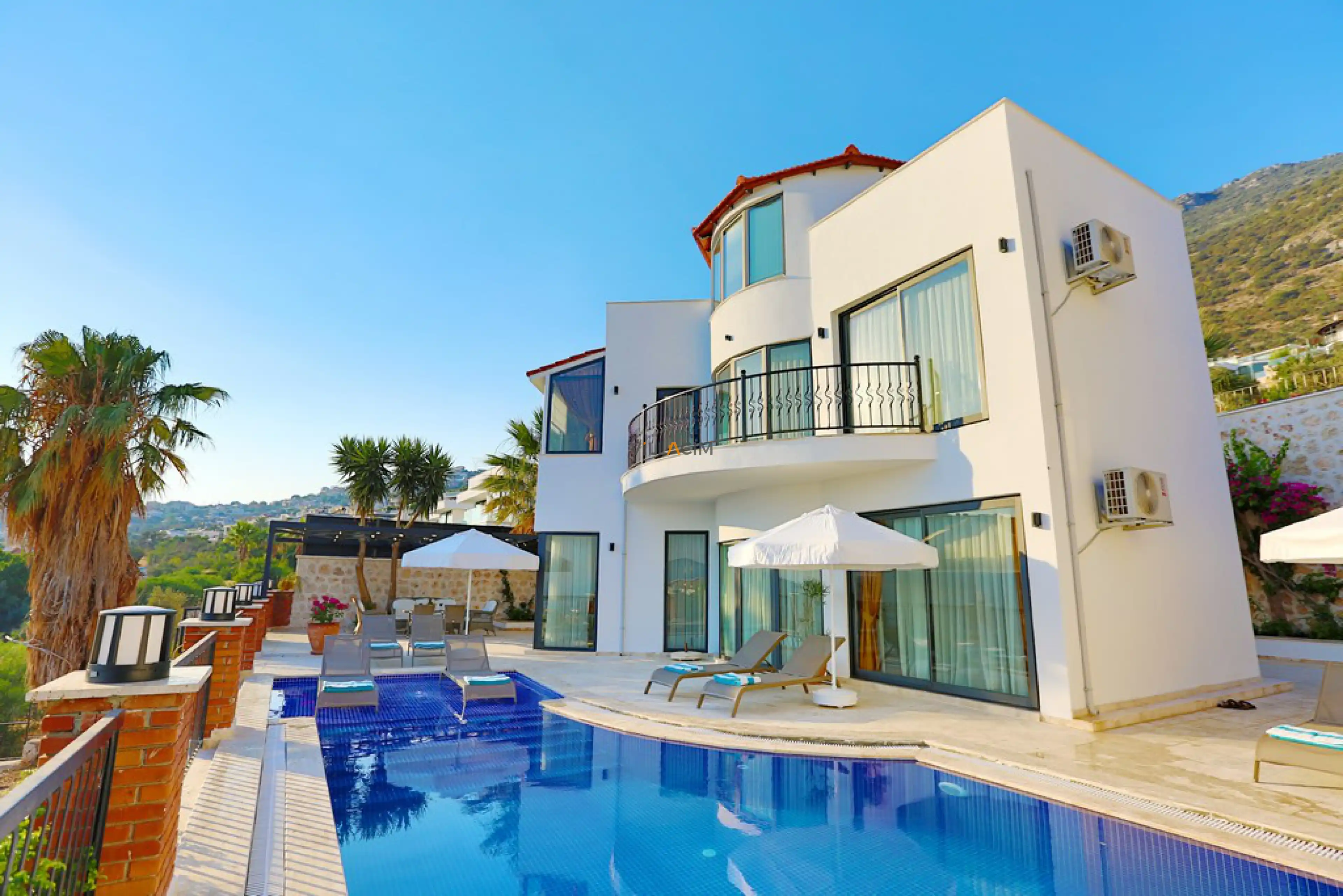 Villa Quinn Star