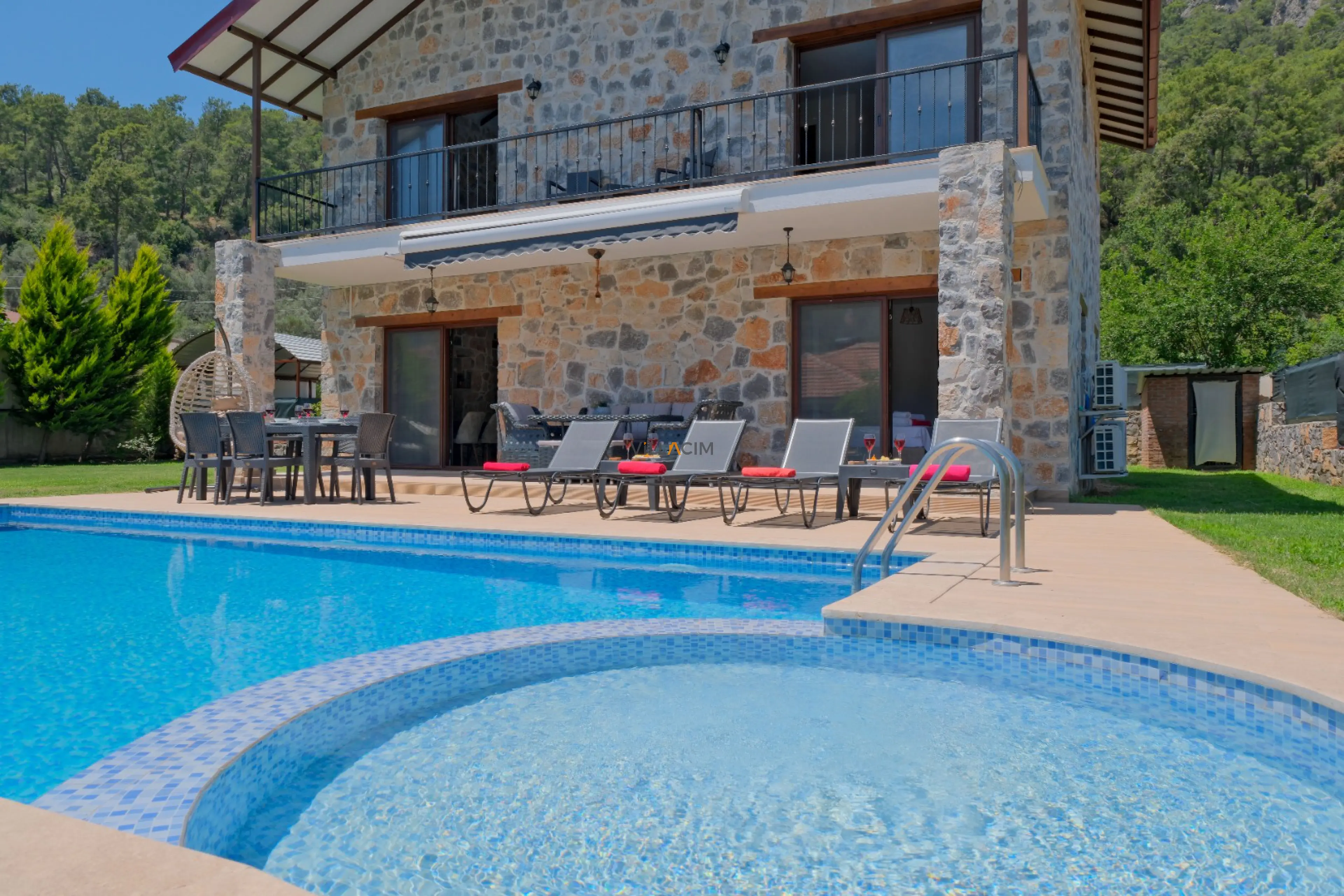 villa-adda-18_448.JPG
