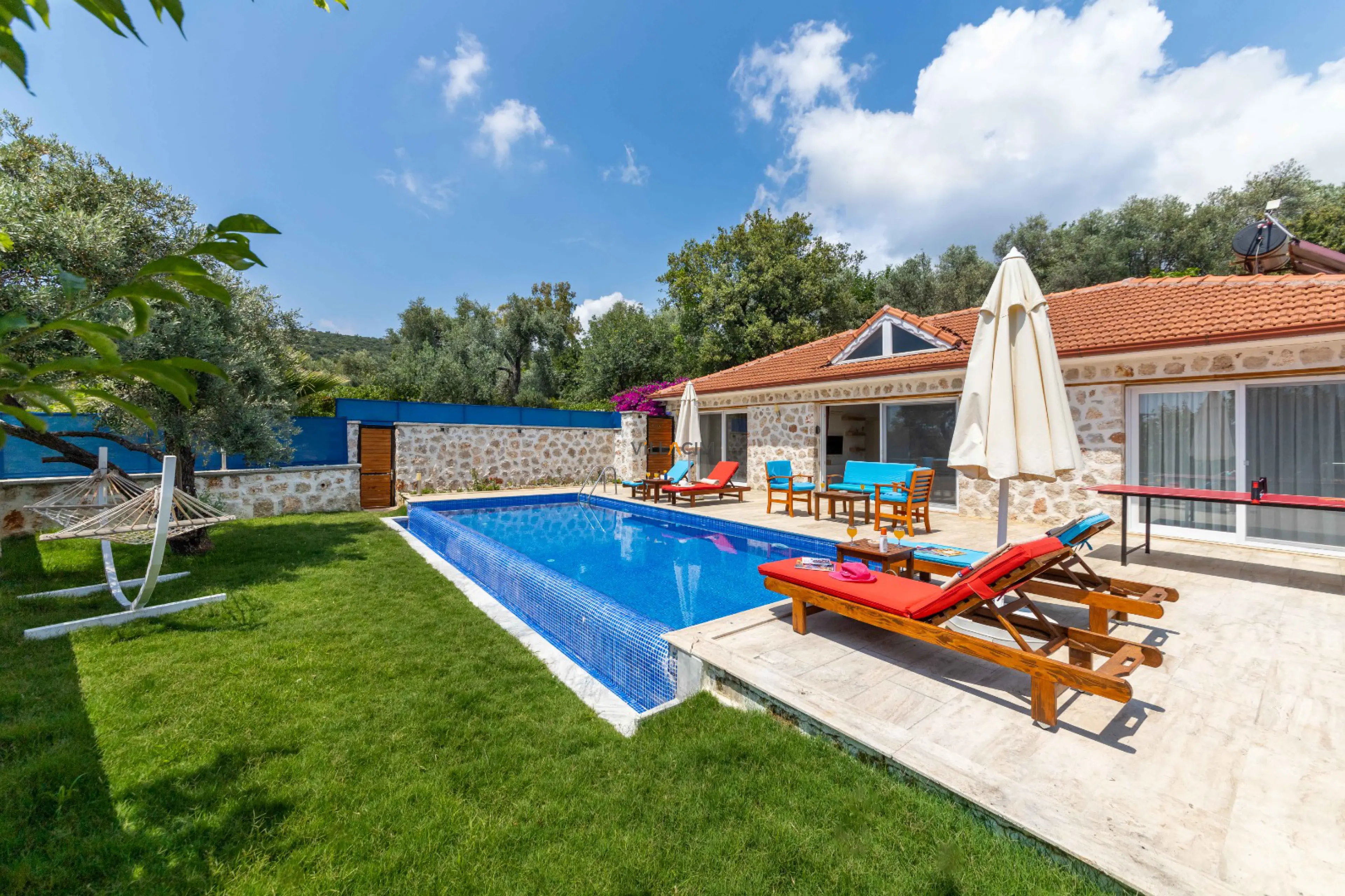 villa-araf1_485.jpg
