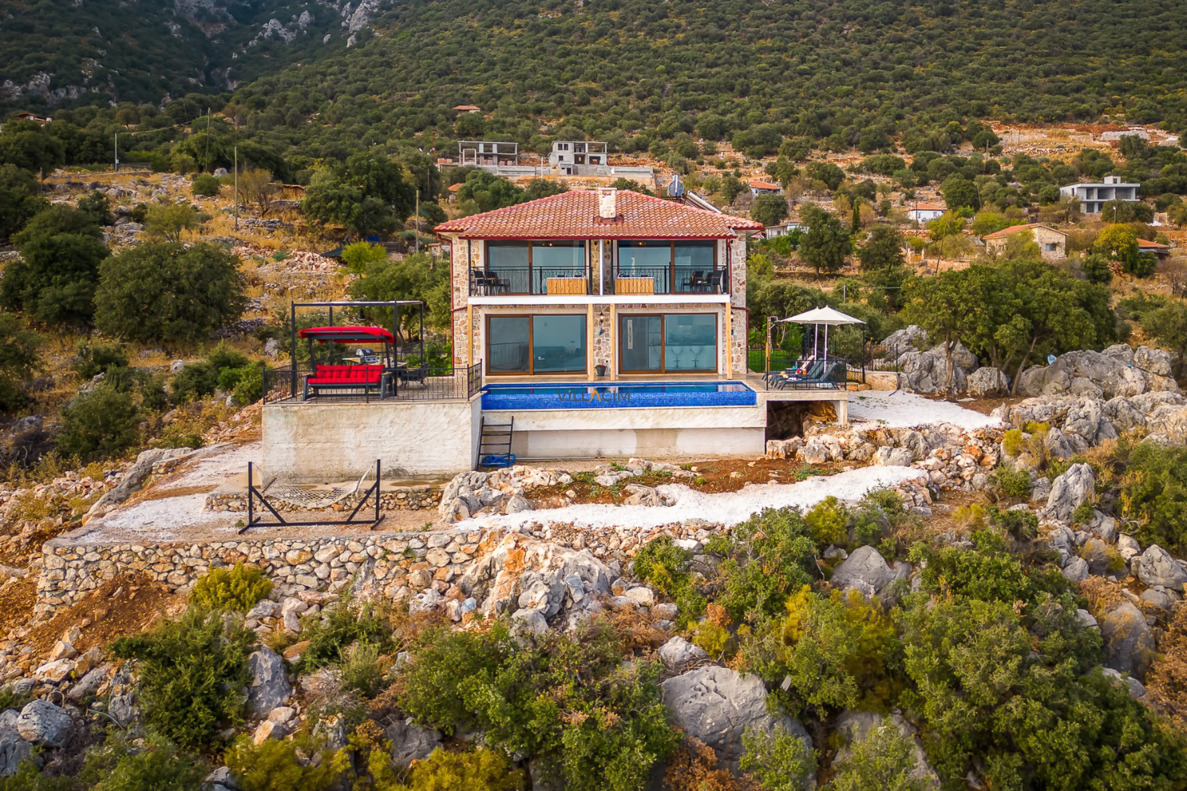 villa-blue-stone-20_762.jpg